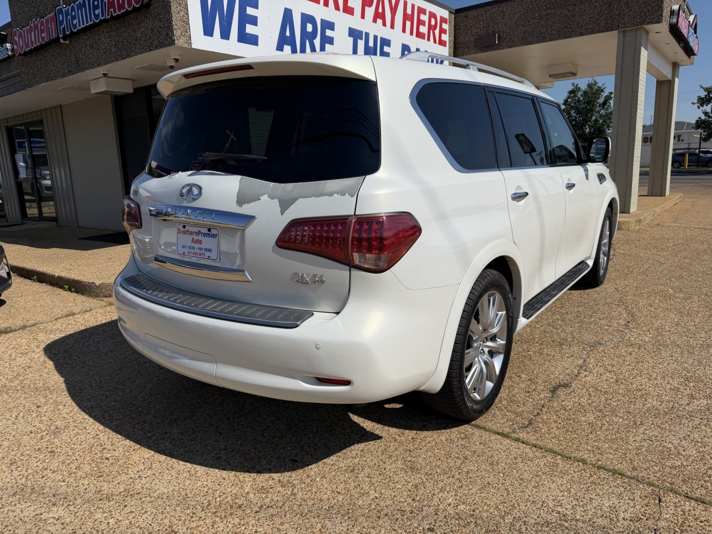 2012 WHITE INFINITI QX56 BASE (JN8AZ2NF3C9) , located at 922 W. Beacon St., Philadelphia, MS, 39350, (601) 650-3675, 32.770447, -89.127151 - Photo#5