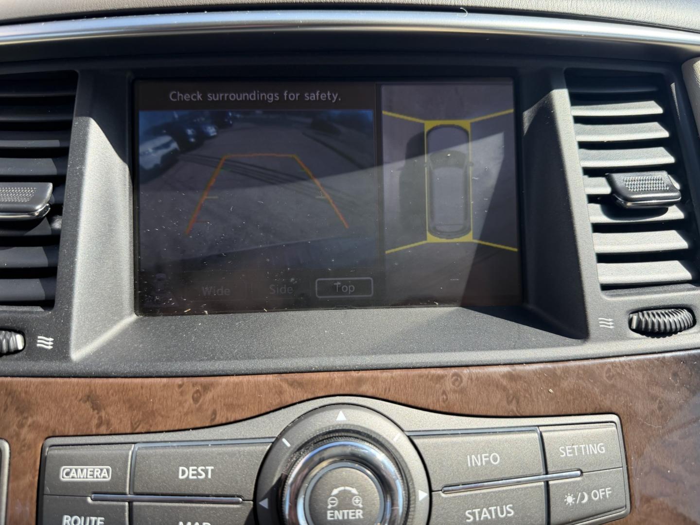 2012 WHITE INFINITI QX56 BASE (JN8AZ2NF3C9) , located at 922 W. Beacon St., Philadelphia, MS, 39350, (601) 650-3675, 32.770447, -89.127151- Photo#18
