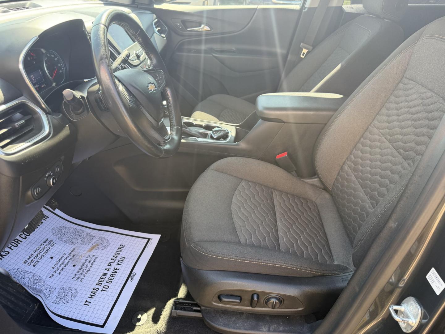 2020 GRAY CHEVROLET EQUINOX LT (2FL) (2GNAXJEV7L6) , located at 922 W. Beacon St., Philadelphia, MS, 39350, (601) 650-3675, 32.770447, -89.127151- Photo#9