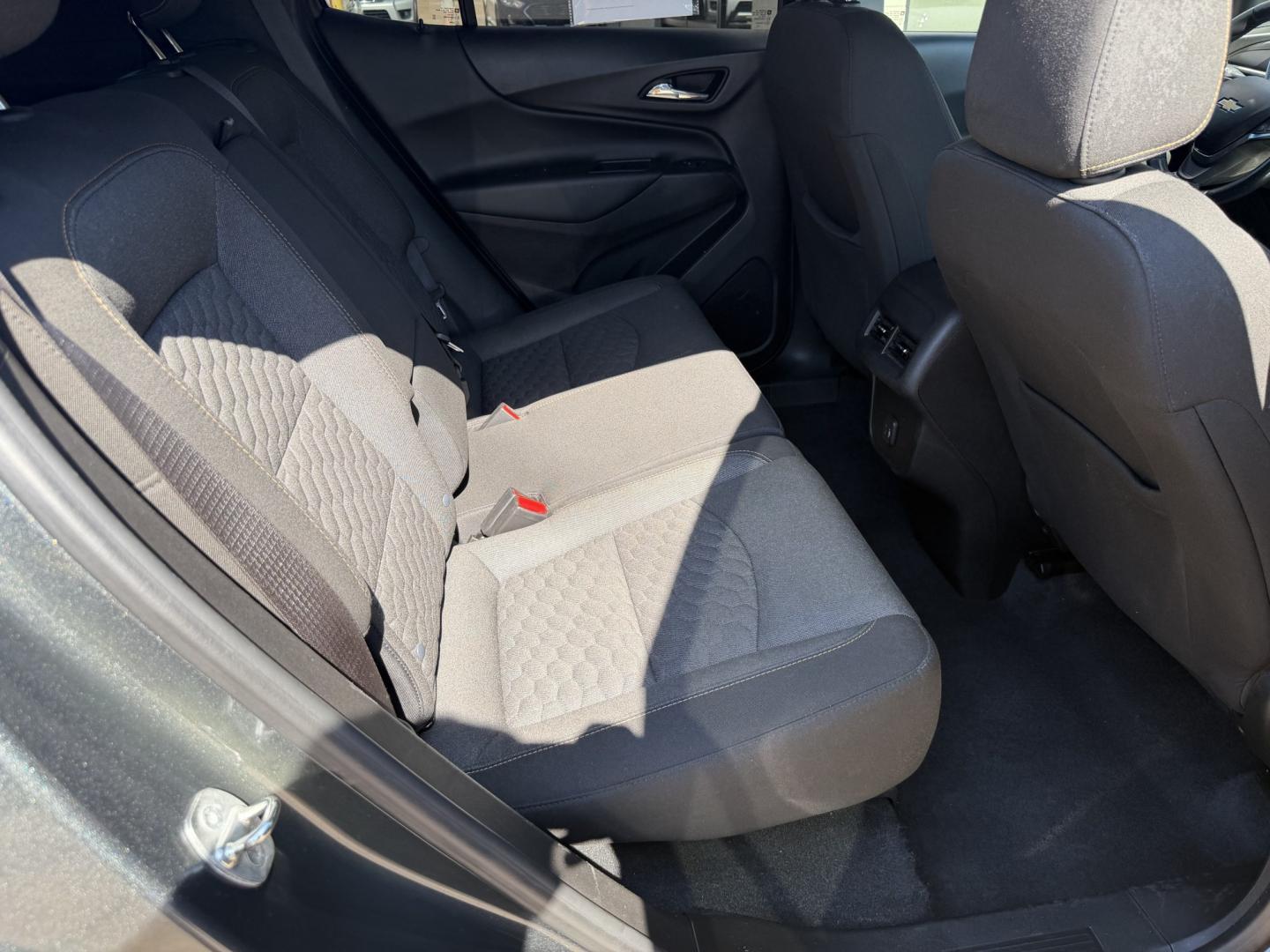 2020 GRAY CHEVROLET EQUINOX LT (2FL) (2GNAXJEV7L6) , located at 922 W. Beacon St., Philadelphia, MS, 39350, (601) 650-3675, 32.770447, -89.127151- Photo#14