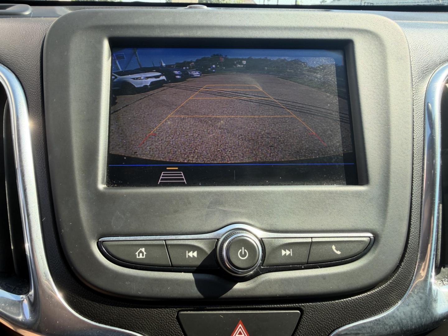 2020 GRAY CHEVROLET EQUINOX LT (2FL) (2GNAXJEV7L6) , located at 922 W. Beacon St., Philadelphia, MS, 39350, (601) 650-3675, 32.770447, -89.127151- Photo#18