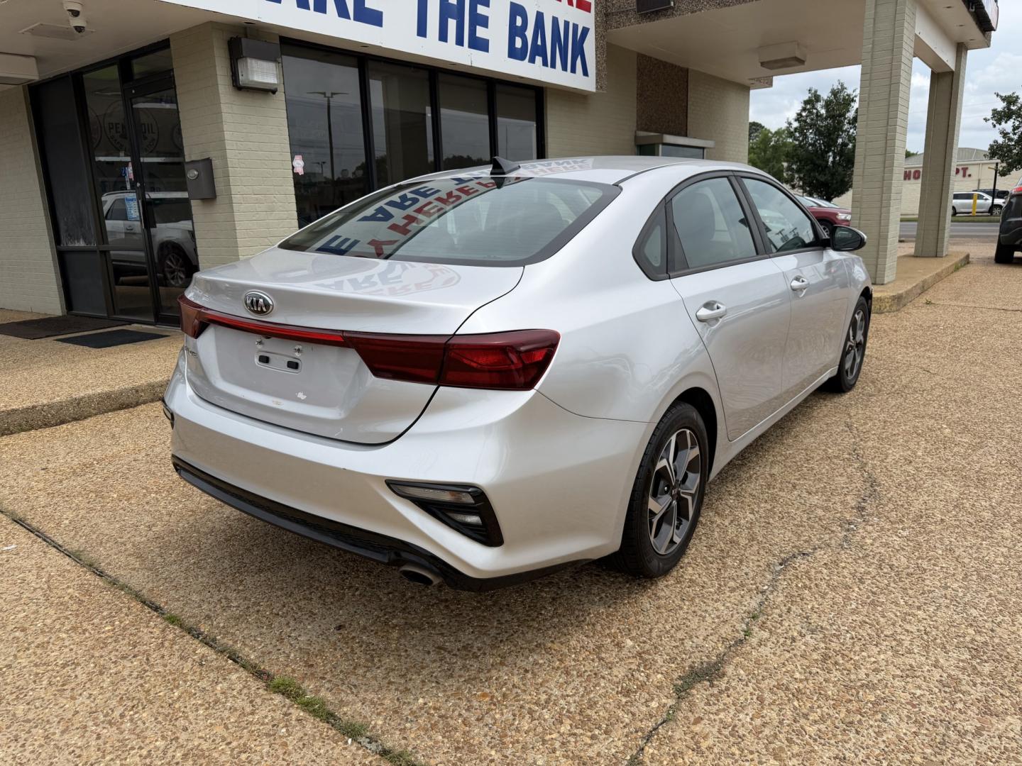2019 GRAY KIA FORTE LXS (3KPF24AD4KE) , located at 922 W. Beacon St., Philadelphia, MS, 39350, (601) 650-3675, 32.770447, -89.127151- Photo#5
