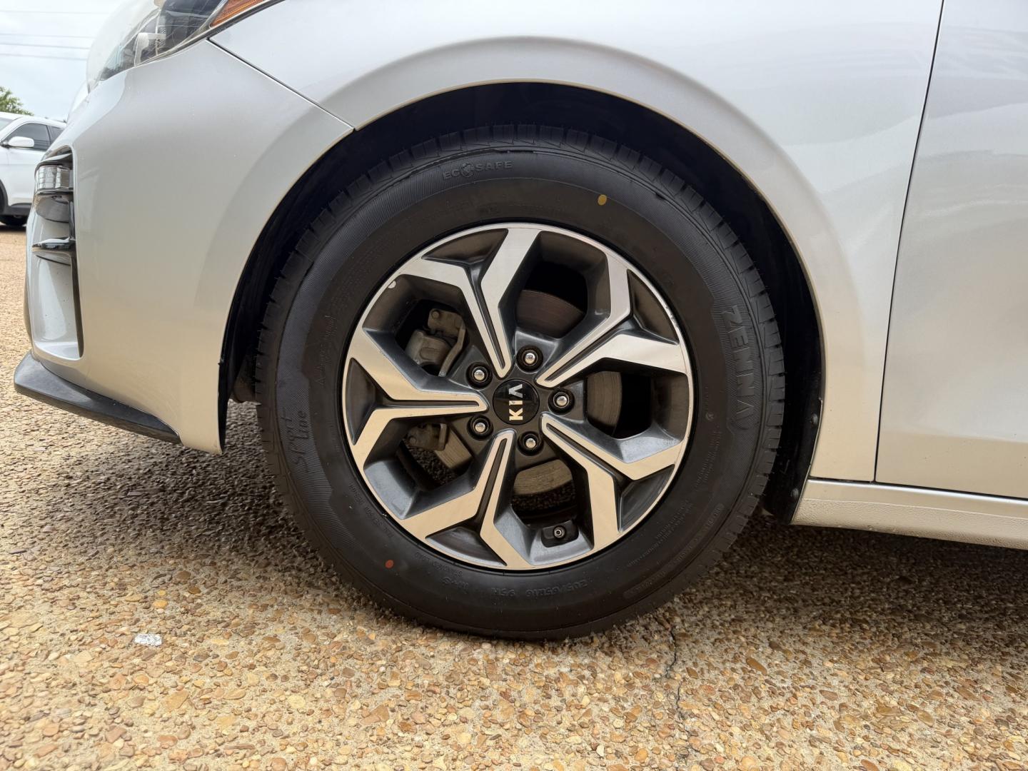 2019 GRAY KIA FORTE LXS (3KPF24AD4KE) , located at 922 W. Beacon St., Philadelphia, MS, 39350, (601) 650-3675, 32.770447, -89.127151- Photo#7