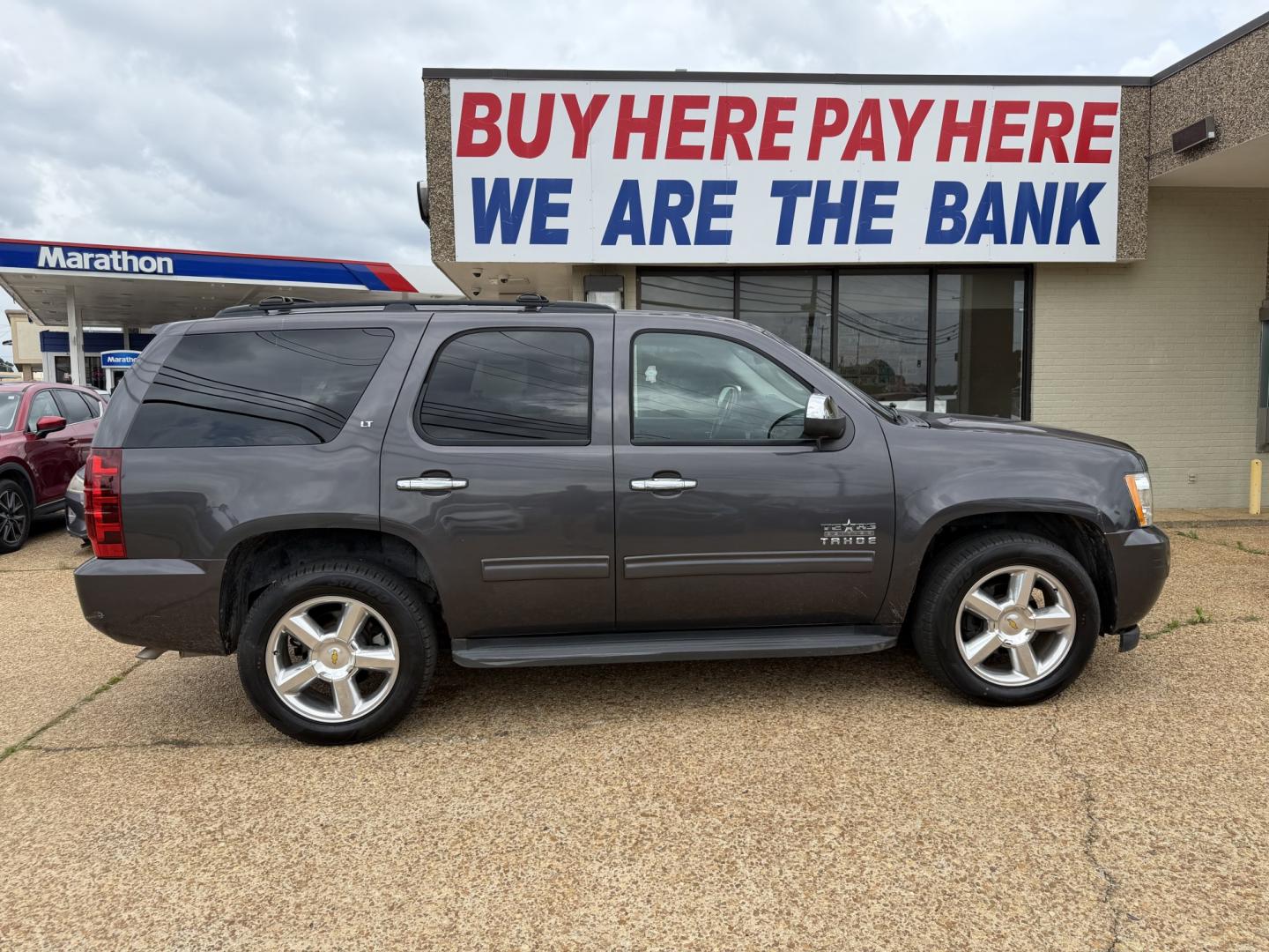 2010 GRAY CHEVROLET TAHOE LT (1GNUCBE03AR) , located at 922 W. Beacon St., Philadelphia, MS, 39350, (601) 650-3675, 32.770447, -89.127151- Photo#6
