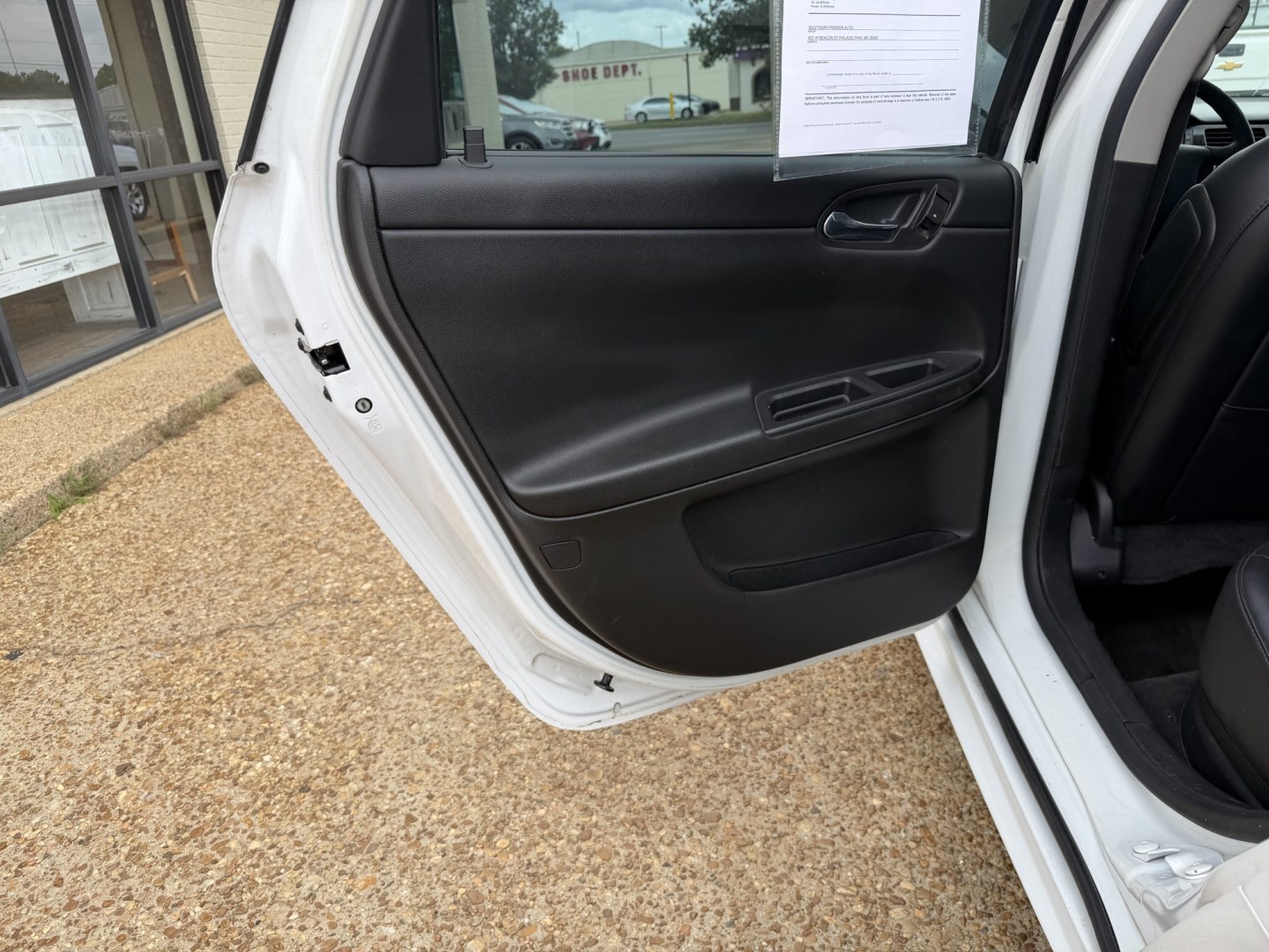 2015 WHITE CHEVROLET IMPALA LTZ (2G1WC5E31F1) , located at 922 W. Beacon St., Philadelphia, MS, 39350, (601) 650-3675, 32.770447, -89.127151- Photo#12