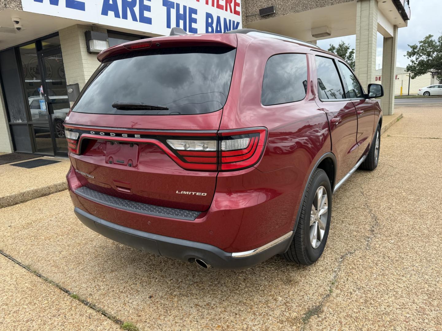 2014 RED DODGE DURANGO LIMITED (1C4RDHDG0EC) , located at 922 W. Beacon St., Philadelphia, MS, 39350, (601) 650-3675, 32.770447, -89.127151- Photo#5