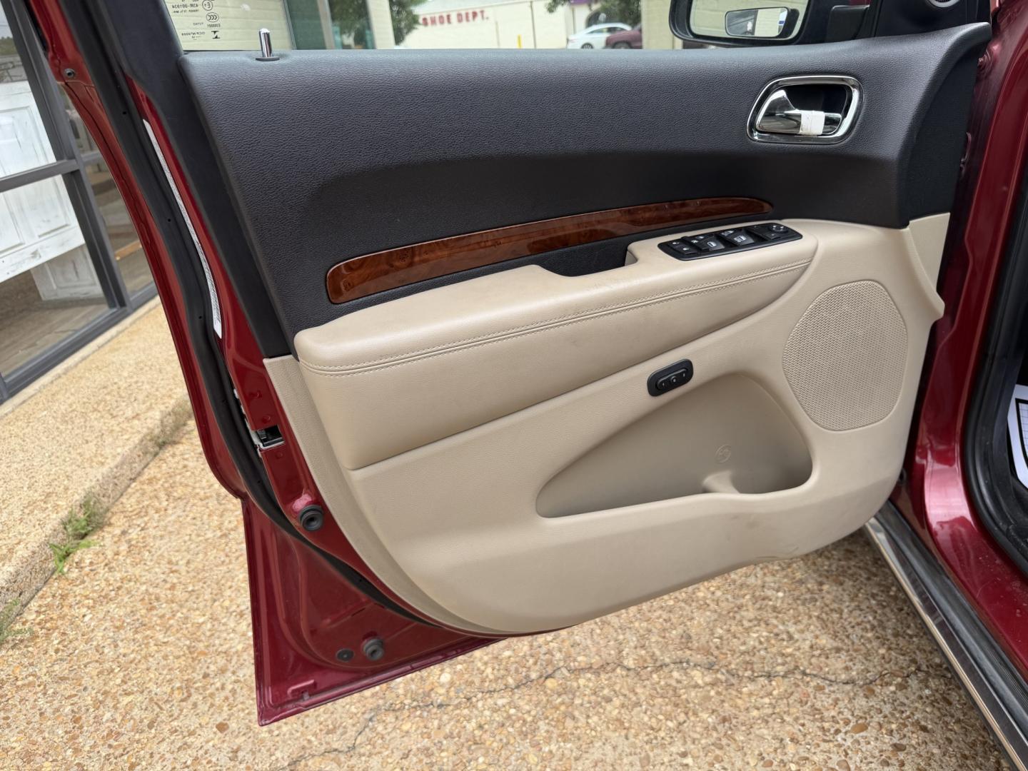 2014 RED DODGE DURANGO LIMITED (1C4RDHDG0EC) , located at 922 W. Beacon St., Philadelphia, MS, 39350, (601) 650-3675, 32.770447, -89.127151- Photo#8