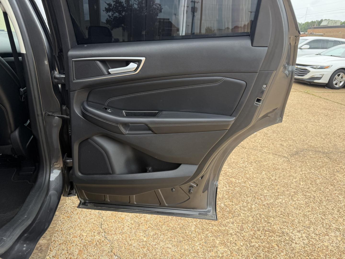2015 GRAY FORD EDGE TITANIUM Titanium (2FMTK3K95FB) with an 2.0 L 4 Cyl engine, located at 922 W. Beacon St., Philadelphia, MS, 39350, (601) 650-3675, 32.770447, -89.127151 - Photo#15