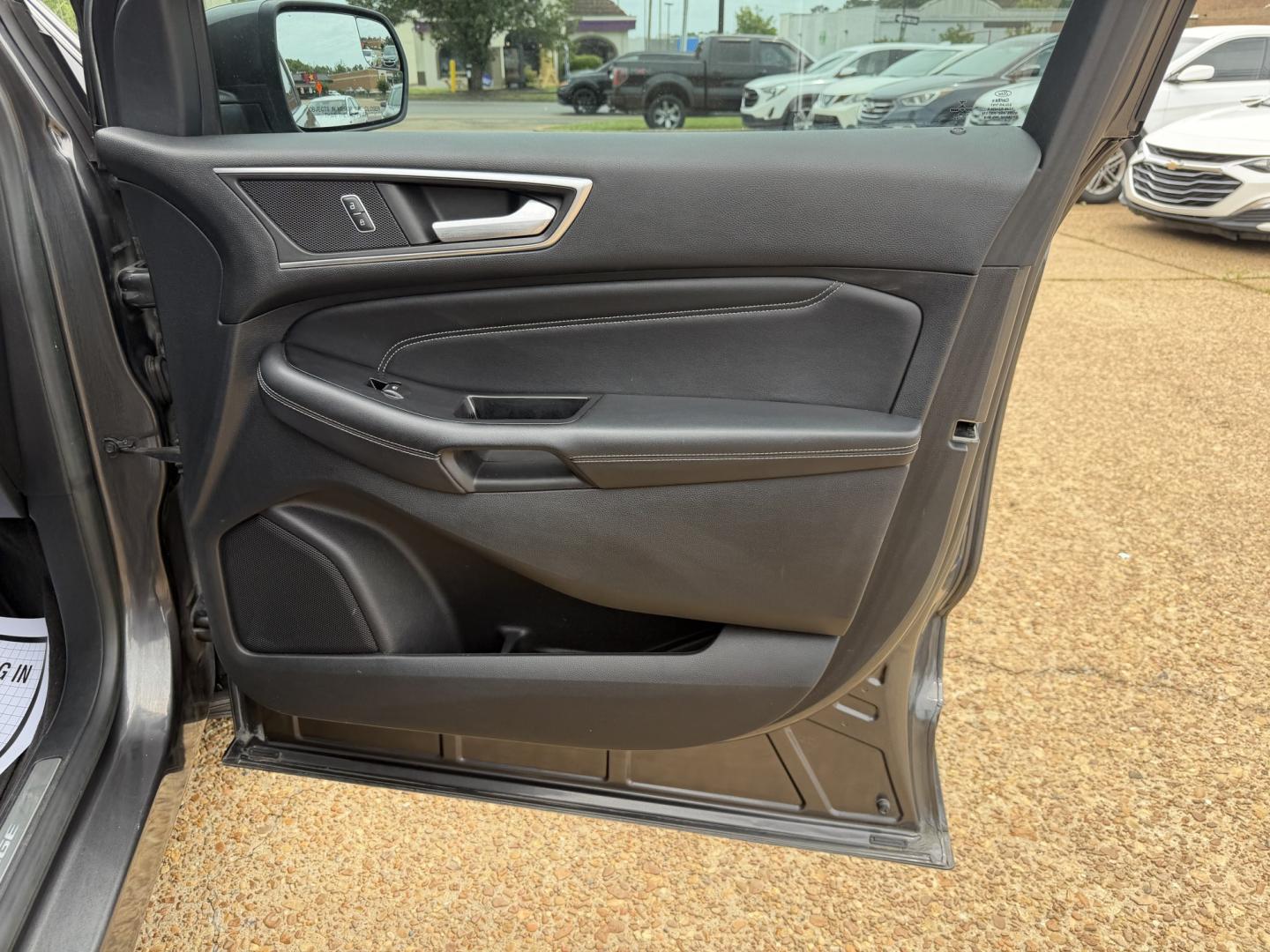 2015 GRAY FORD EDGE TITANIUM Titanium (2FMTK3K95FB) with an 2.0 L 4 Cyl engine, located at 922 W. Beacon St., Philadelphia, MS, 39350, (601) 650-3675, 32.770447, -89.127151 - Photo#11