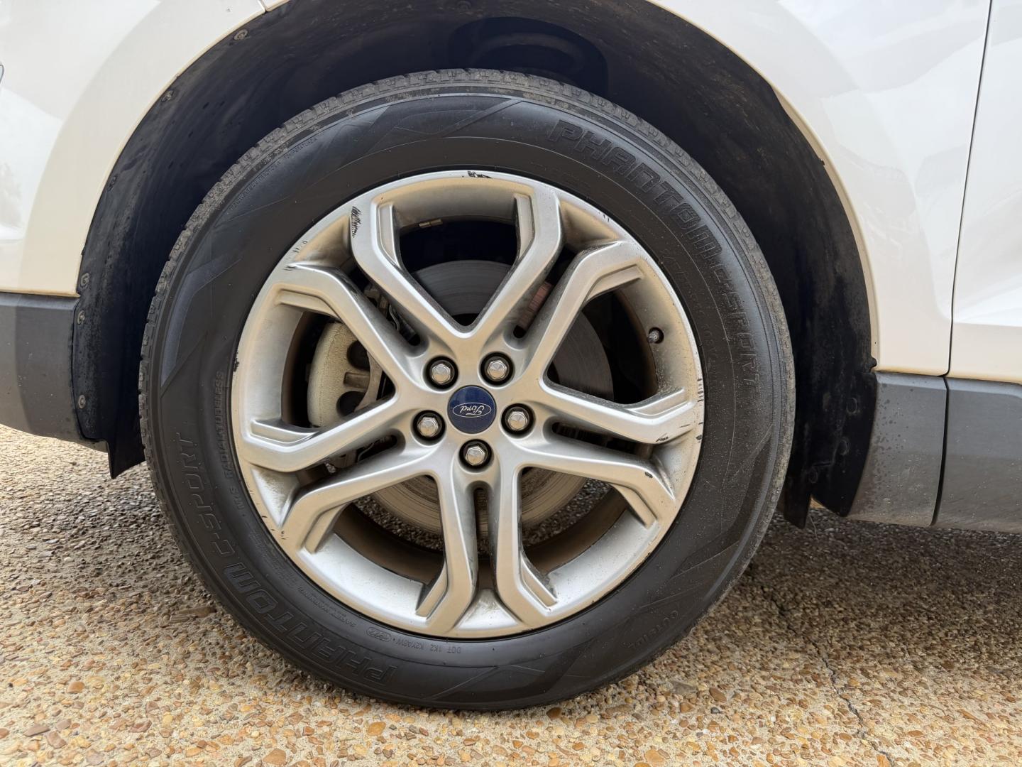 2015 WHITE FORD EDGE TITANIUM Titanium (2FMTK3K86FB) with an 3.5 L 6CYL engine, located at 922 W. Beacon St., Philadelphia, MS, 39350, (601) 650-3675, 32.770447, -89.127151 - Photo#7