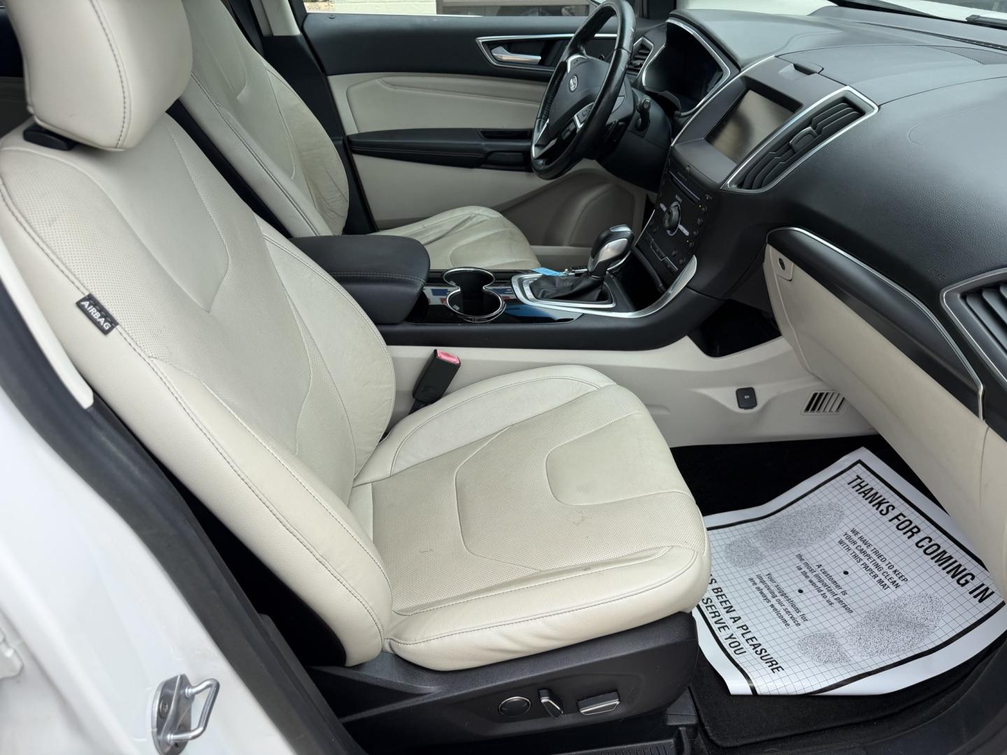 2015 WHITE FORD EDGE TITANIUM Titanium (2FMTK3K86FB) with an 3.5 L 6CYL engine, located at 922 W. Beacon St., Philadelphia, MS, 39350, (601) 650-3675, 32.770447, -89.127151 - Photo#10