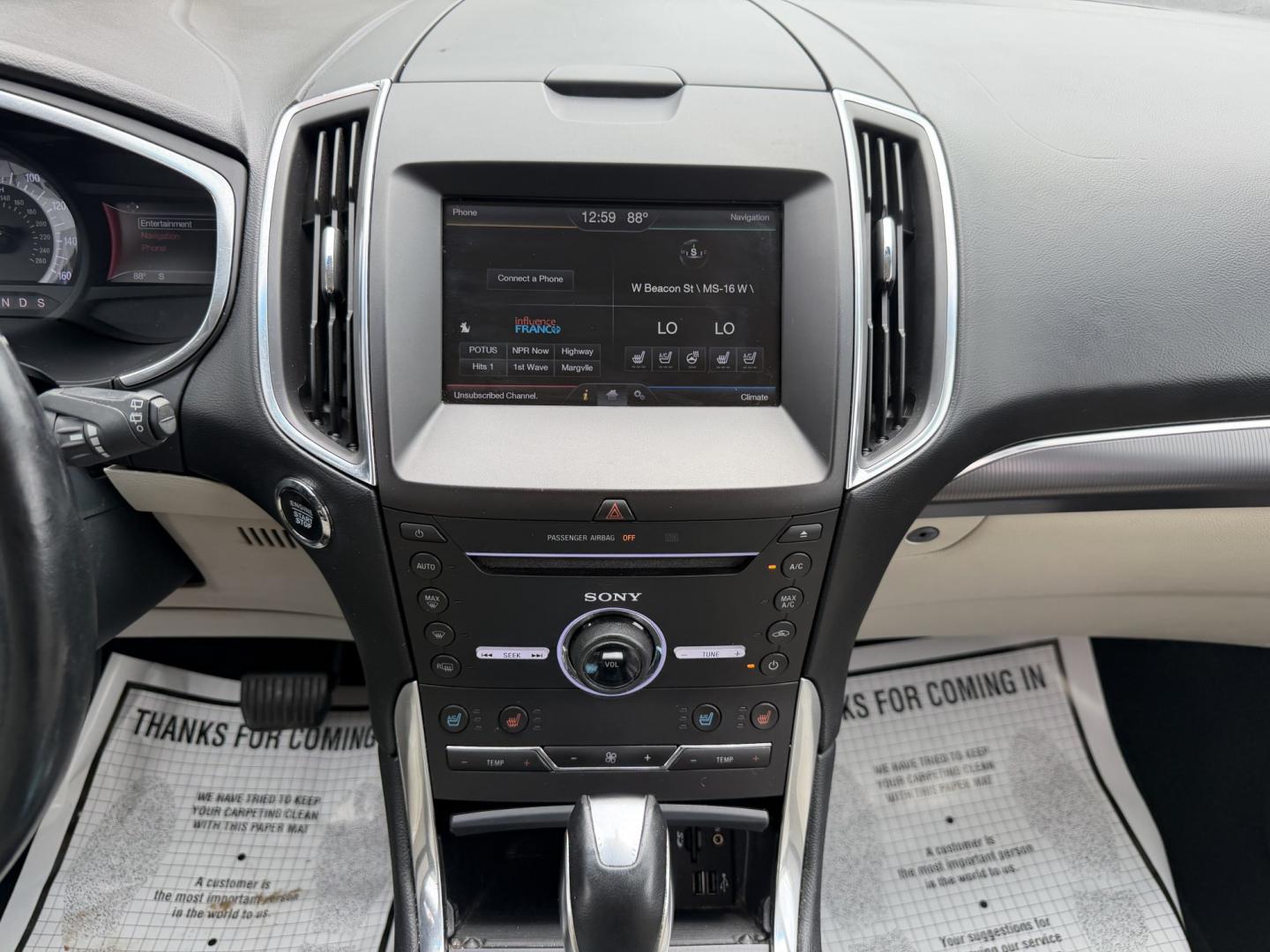 2015 WHITE FORD EDGE TITANIUM Titanium (2FMTK3K86FB) with an 3.5 L 6CYL engine, located at 922 W. Beacon St., Philadelphia, MS, 39350, (601) 650-3675, 32.770447, -89.127151 - Photo#17