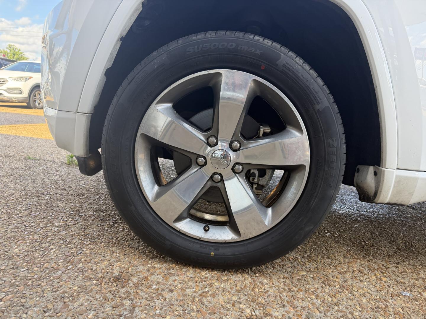 2016 WHITE JEEP GRAND CHEROKEE OVERL (1C4RJFCG6GC) , located at 922 W. Beacon St., Philadelphia, MS, 39350, (601) 650-3675, 32.770447, -89.127151- Photo#7
