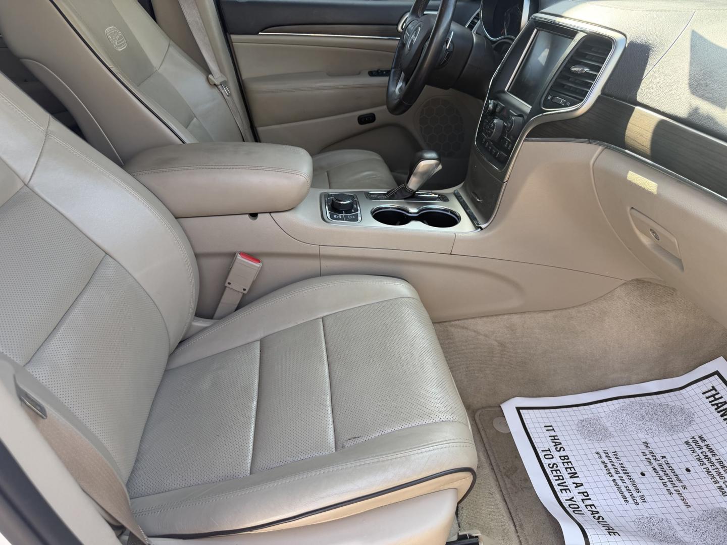 2016 WHITE JEEP GRAND CHEROKEE OVERL (1C4RJFCG6GC) , located at 922 W. Beacon St., Philadelphia, MS, 39350, (601) 650-3675, 32.770447, -89.127151- Photo#10