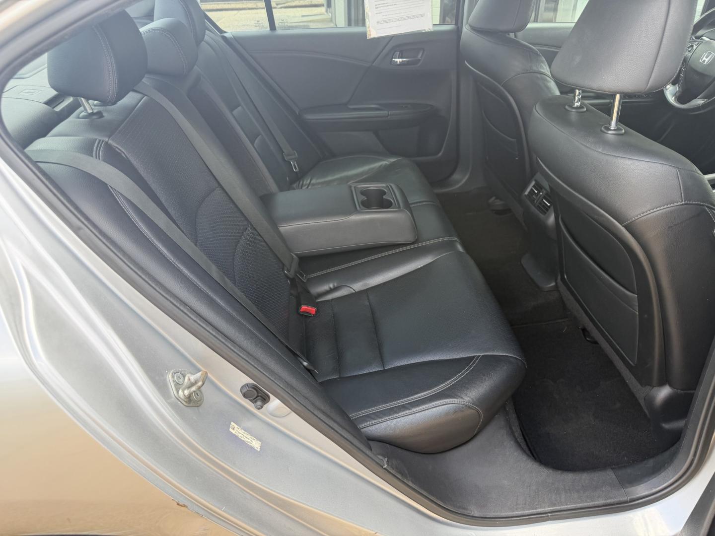 2014 SILVER HONDA ACCORD EX-L EX-L (1HGCR2F81EA) with an 2.4 L 4CYL engine, located at 922 W. Beacon St., Philadelphia, MS, 39350, (601) 650-3675, 32.770447, -89.127151- Photo#14