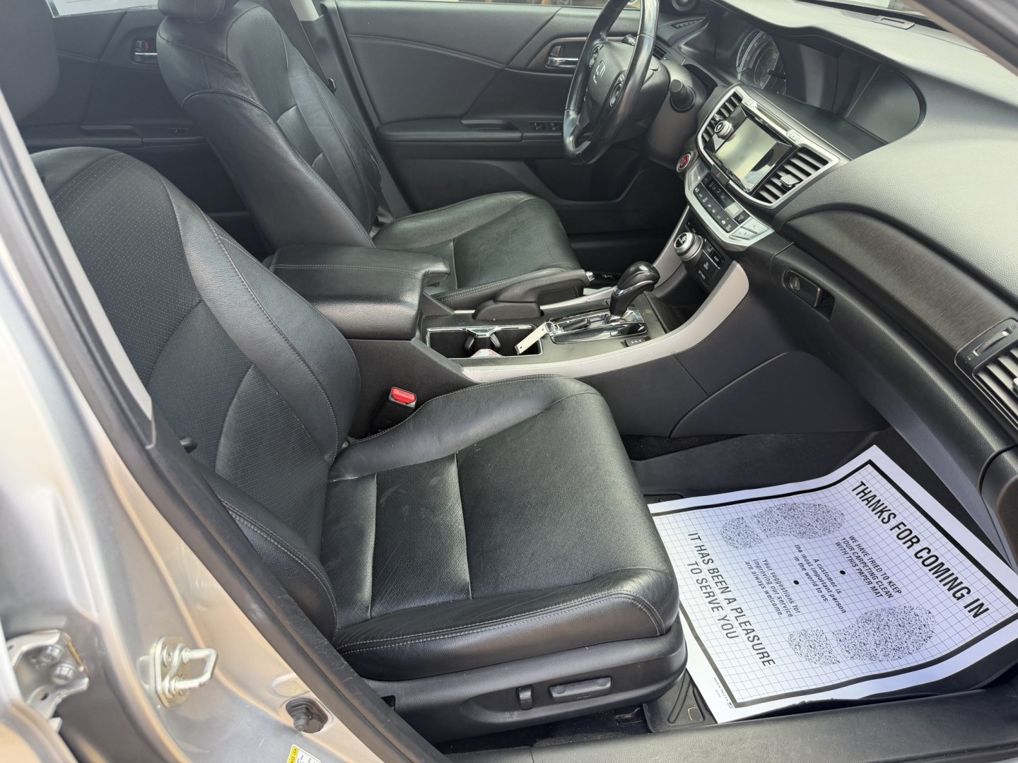 2014 SILVER HONDA ACCORD EX-L EX-L (1HGCR2F81EA) with an 2.4 L 4CYL engine, located at 922 W. Beacon St., Philadelphia, MS, 39350, (601) 650-3675, 32.770447, -89.127151- Photo#10