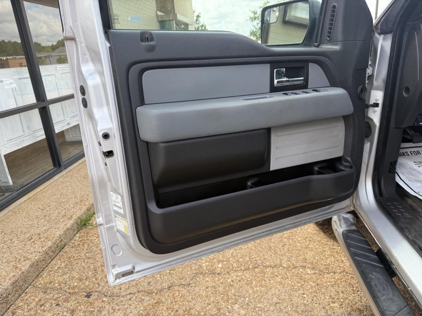 2013 SILVER FORD F-150 XLT LARIAT (1FTFW1ET8DK) with an 3.5L 6CYL engine, located at 922 W. Beacon St., Philadelphia, MS, 39350, (601) 650-3675, 32.770447, -89.127151- Photo#8