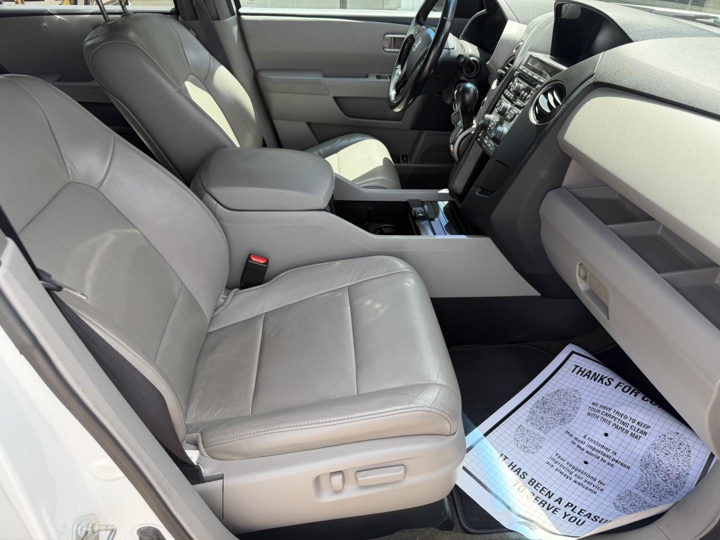 2015 WHITE HONDA PILOT EXL EX-L (5FNYF4H5XFB) with an 3.5L 6CYL engine, located at 922 W. Beacon St., Philadelphia, MS, 39350, (601) 650-3675, 32.770447, -89.127151- Photo#10