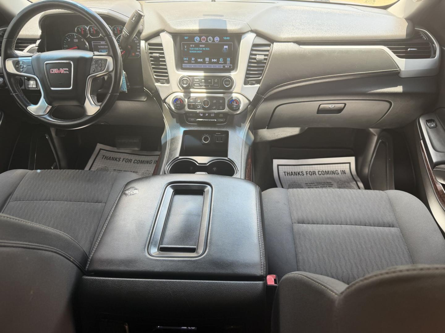 2017 GRAY GMC YUKON XL SLE XL SLE (1GKS2FKC6HR) with an 5.3L 8 CYL engine, located at 922 W. Beacon St., Philadelphia, MS, 39350, (601) 650-3675, 32.770447, -89.127151- Photo#16
