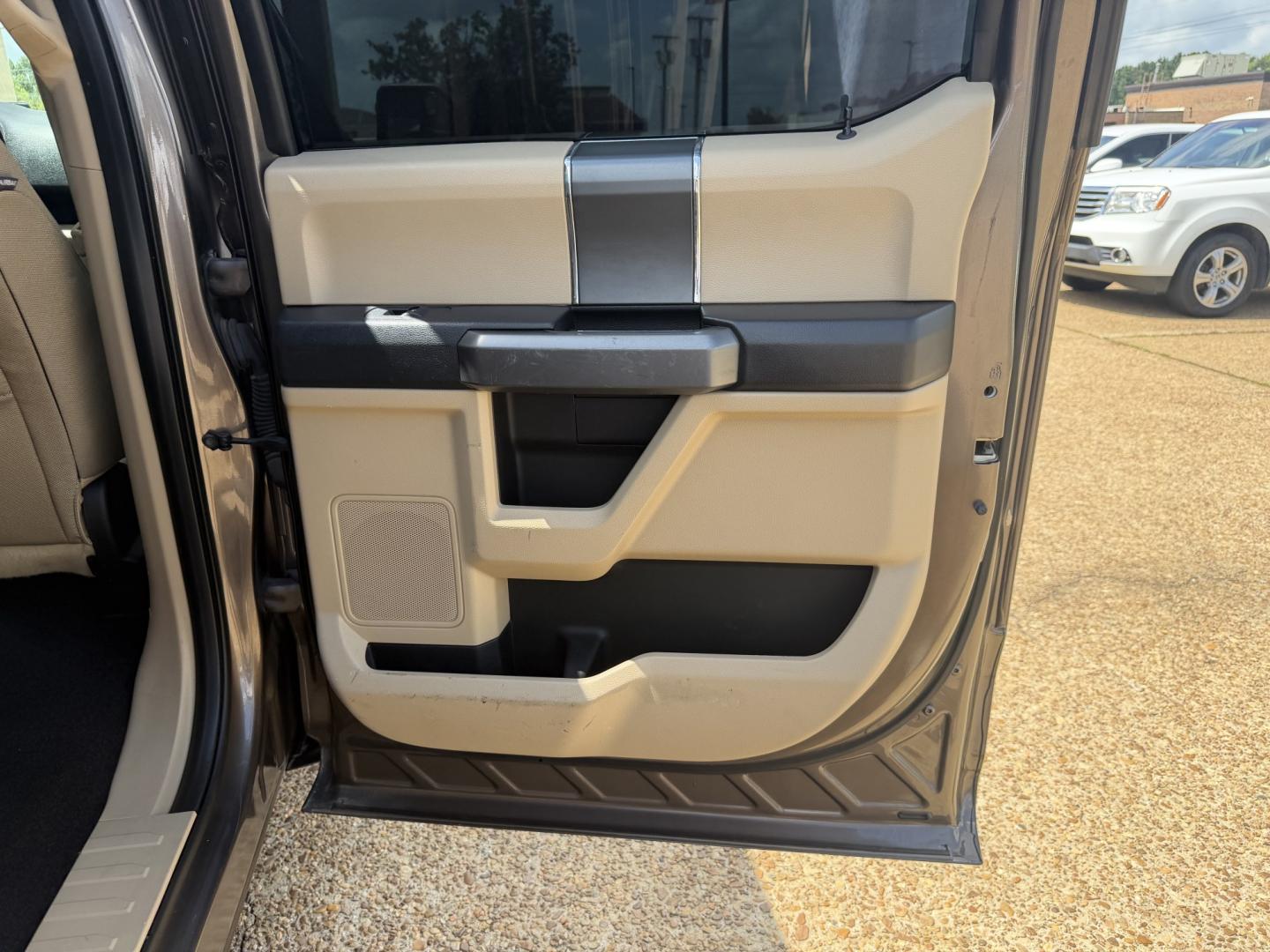 2015 BROWN FORD F-150 XLT XLT (1FTEW1CP8FK) with an 2.7L 6CYL engine, located at 922 W. Beacon St., Philadelphia, MS, 39350, (601) 650-3675, 32.770447, -89.127151- Photo#15