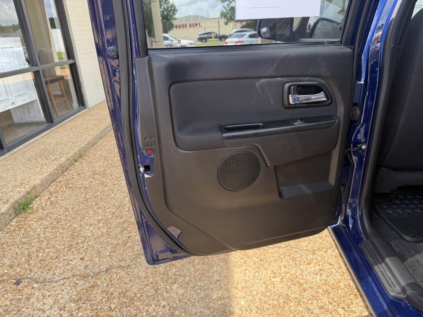 2012 BLUE CHEVROLET COLORADO 1LT (1GCDSCF91C8) , located at 922 W. Beacon St., Philadelphia, MS, 39350, (601) 650-3675, 32.770447, -89.127151- Photo#12