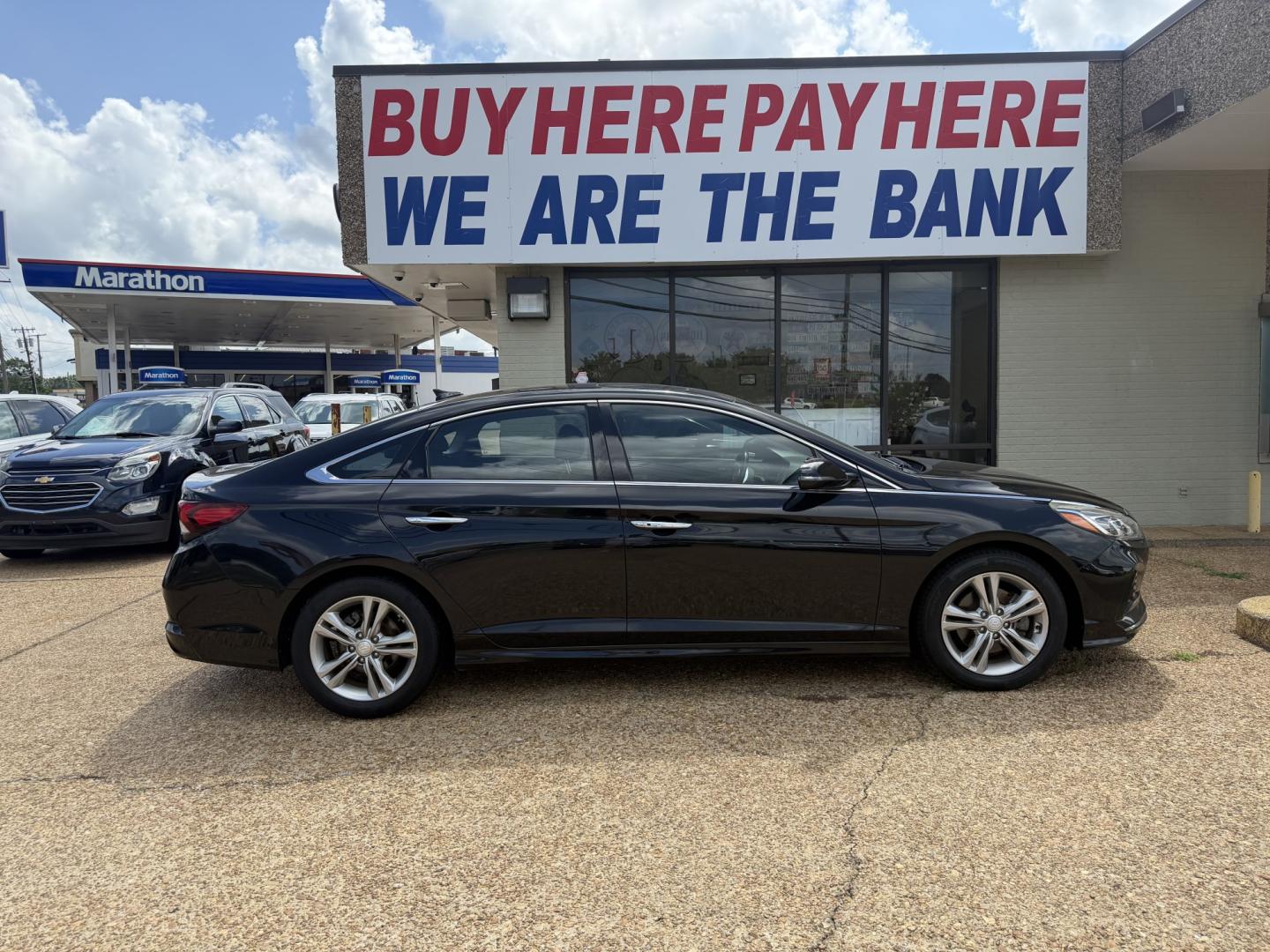 2018 BLACK HYUNDAI SONATA LIMITED (5NPE34AF3JH) , located at 922 W. Beacon St., Philadelphia, MS, 39350, (601) 650-3675, 32.770447, -89.127151- Photo#6