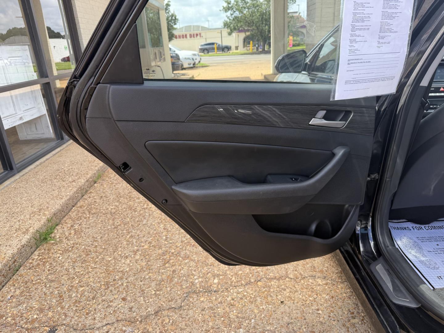 2018 BLACK HYUNDAI SONATA LIMITED (5NPE34AF3JH) , located at 922 W. Beacon St., Philadelphia, MS, 39350, (601) 650-3675, 32.770447, -89.127151- Photo#12