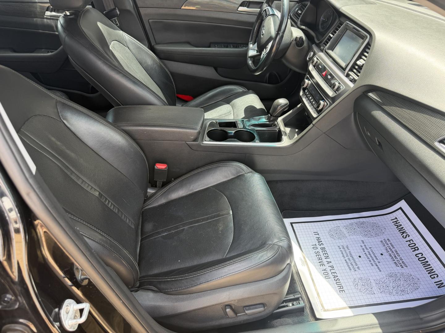 2018 BLACK HYUNDAI SONATA LIMITED (5NPE34AF3JH) , located at 922 W. Beacon St., Philadelphia, MS, 39350, (601) 650-3675, 32.770447, -89.127151- Photo#10