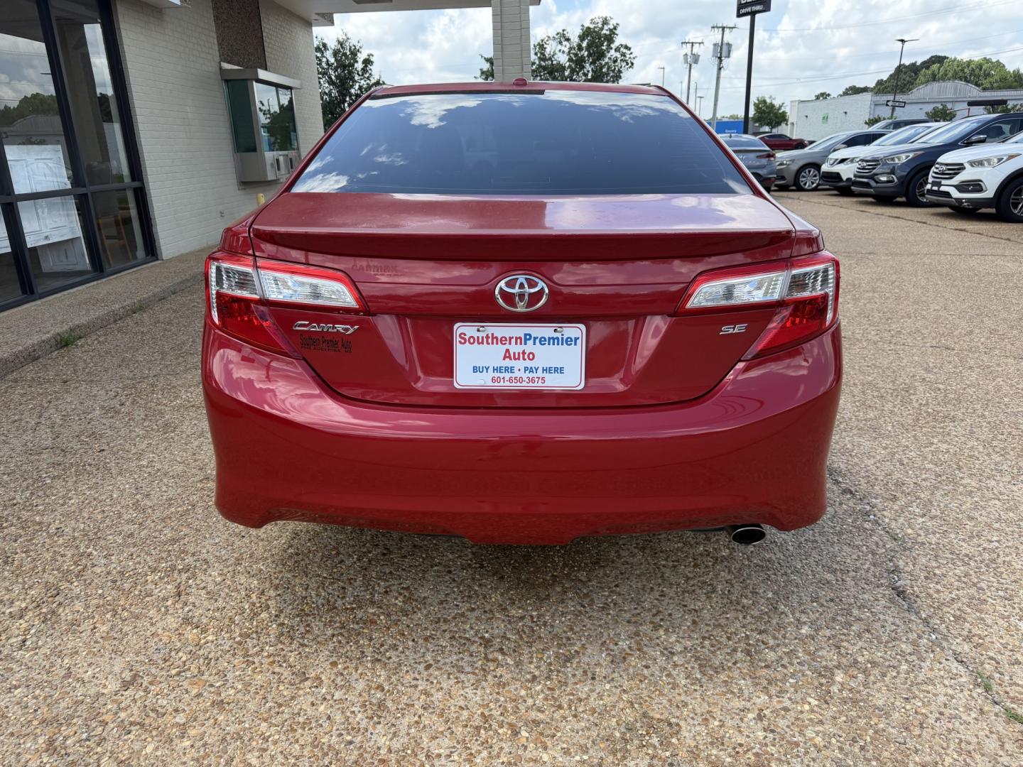 2012 RED TOYOTA CAMRY SE (4T1BF1FK4CU) , located at 922 W. Beacon St., Philadelphia, MS, 39350, (601) 650-3675, 32.770447, -89.127151- Photo#4