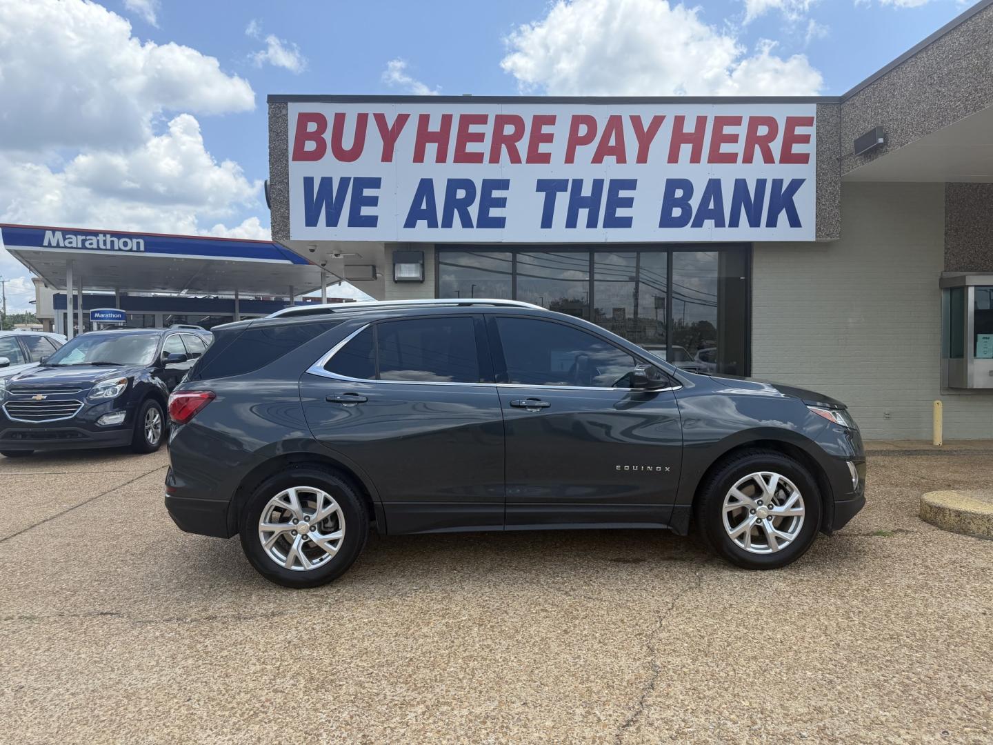 2018 GRAY CHEVROLET EQUINOX LT (2LT) LT (3GNAXKEX6JS) with an 2.0 4 CYL engine, located at 922 W. Beacon St., Philadelphia, MS, 39350, (601) 650-3675, 32.770447, -89.127151- Photo#6