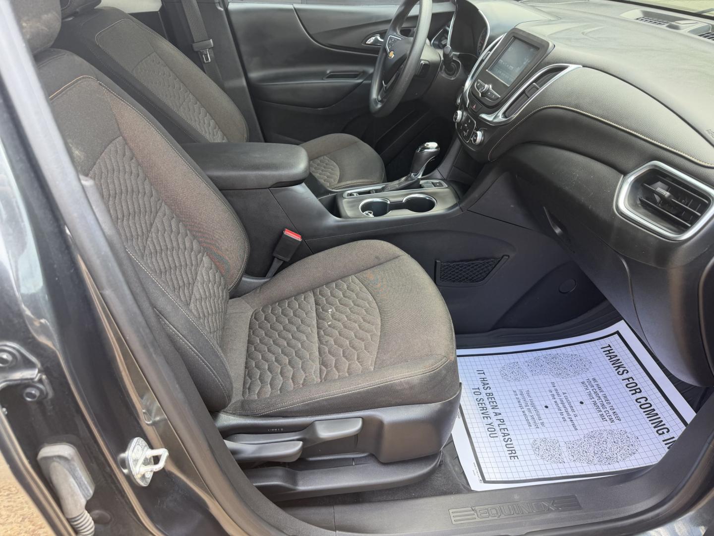 2018 GRAY CHEVROLET EQUINOX LT (2LT) LT (3GNAXKEX6JS) with an 2.0 4 CYL engine, located at 922 W. Beacon St., Philadelphia, MS, 39350, (601) 650-3675, 32.770447, -89.127151- Photo#10