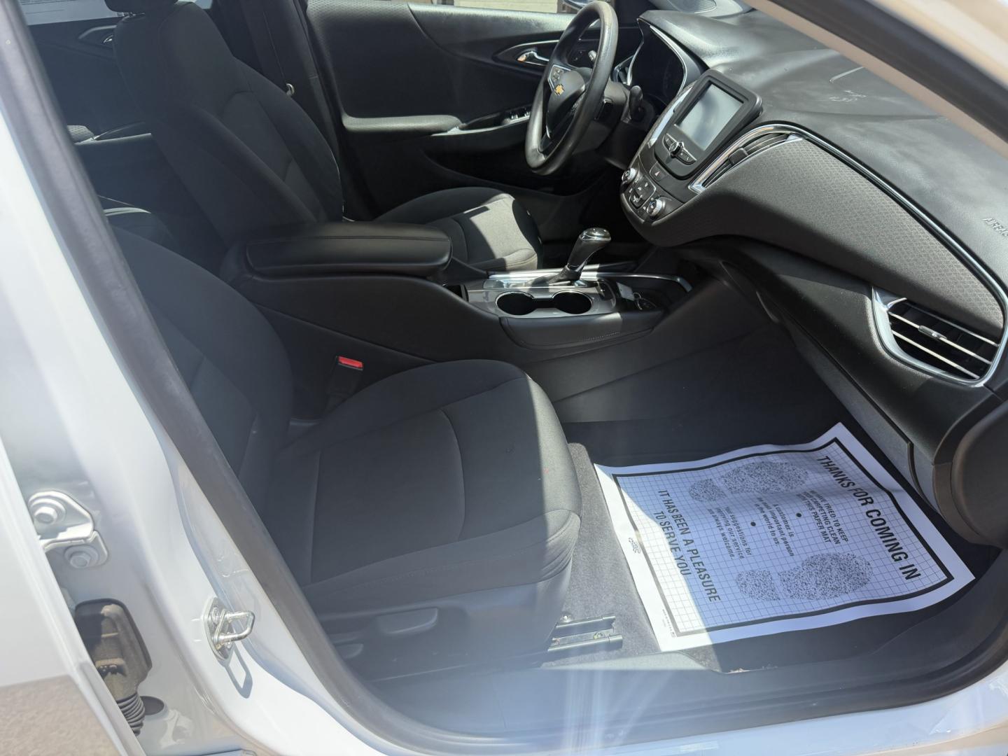 2016 WHITE CHEVROLET MALIBU LT (1LT) (1G1ZE5ST1GF) , located at 922 W. Beacon St., Philadelphia, MS, 39350, (601) 650-3675, 32.770447, -89.127151- Photo#10