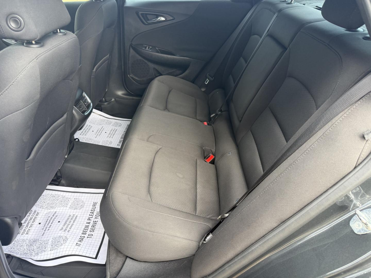 2018 GRAY CHEVROLET MALIBU LT (2FL) (1G1ZD5ST8JF) , located at 922 W. Beacon St., Philadelphia, MS, 39350, (601) 650-3675, 32.770447, -89.127151- Photo#13
