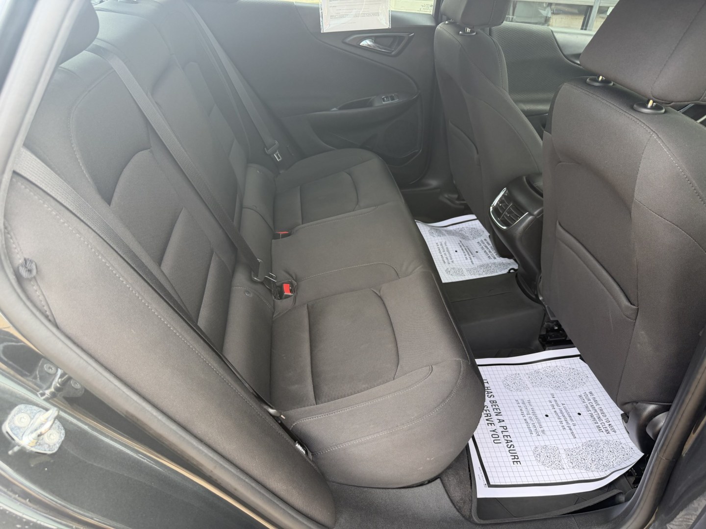 2018 GRAY CHEVROLET MALIBU LT (2FL) (1G1ZD5ST8JF) , located at 922 W. Beacon St., Philadelphia, MS, 39350, (601) 650-3675, 32.770447, -89.127151- Photo#14