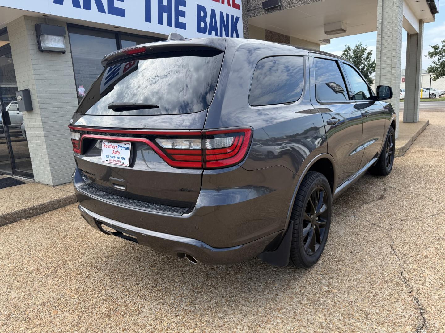 2017 GRAY DODGE DURANGO GT (1C4RDJDG9HC) , located at 922 W. Beacon St., Philadelphia, MS, 39350, (601) 650-3675, 32.770447, -89.127151- Photo#5