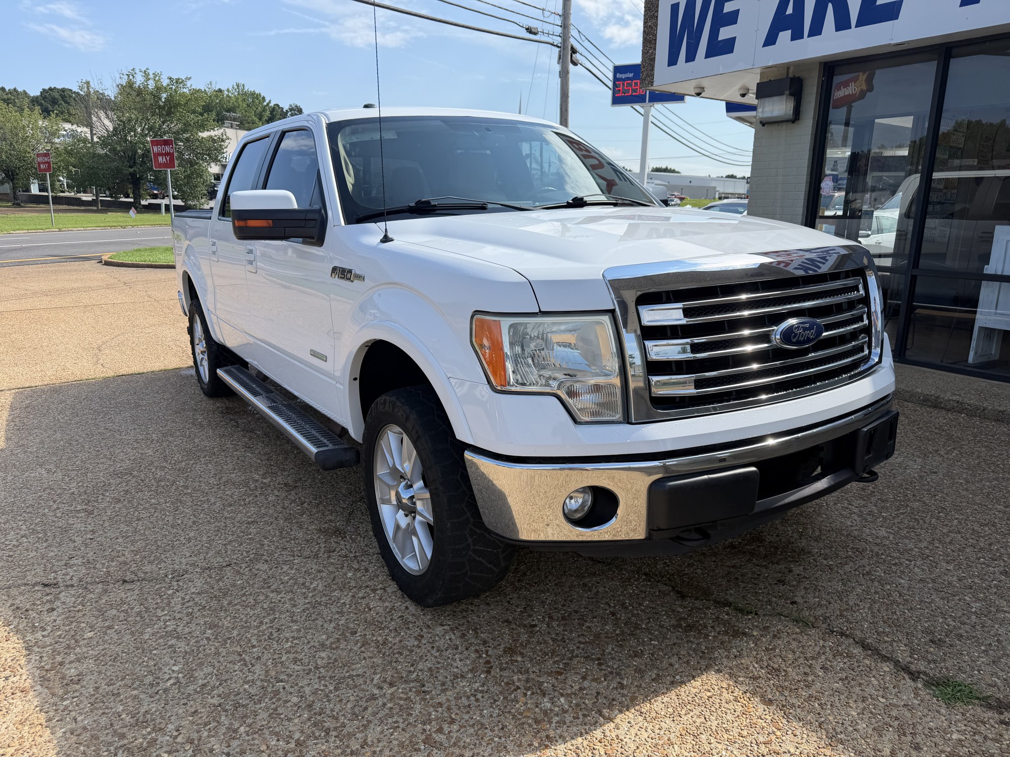 photo of 2013 FORD F-150 LARIAT 