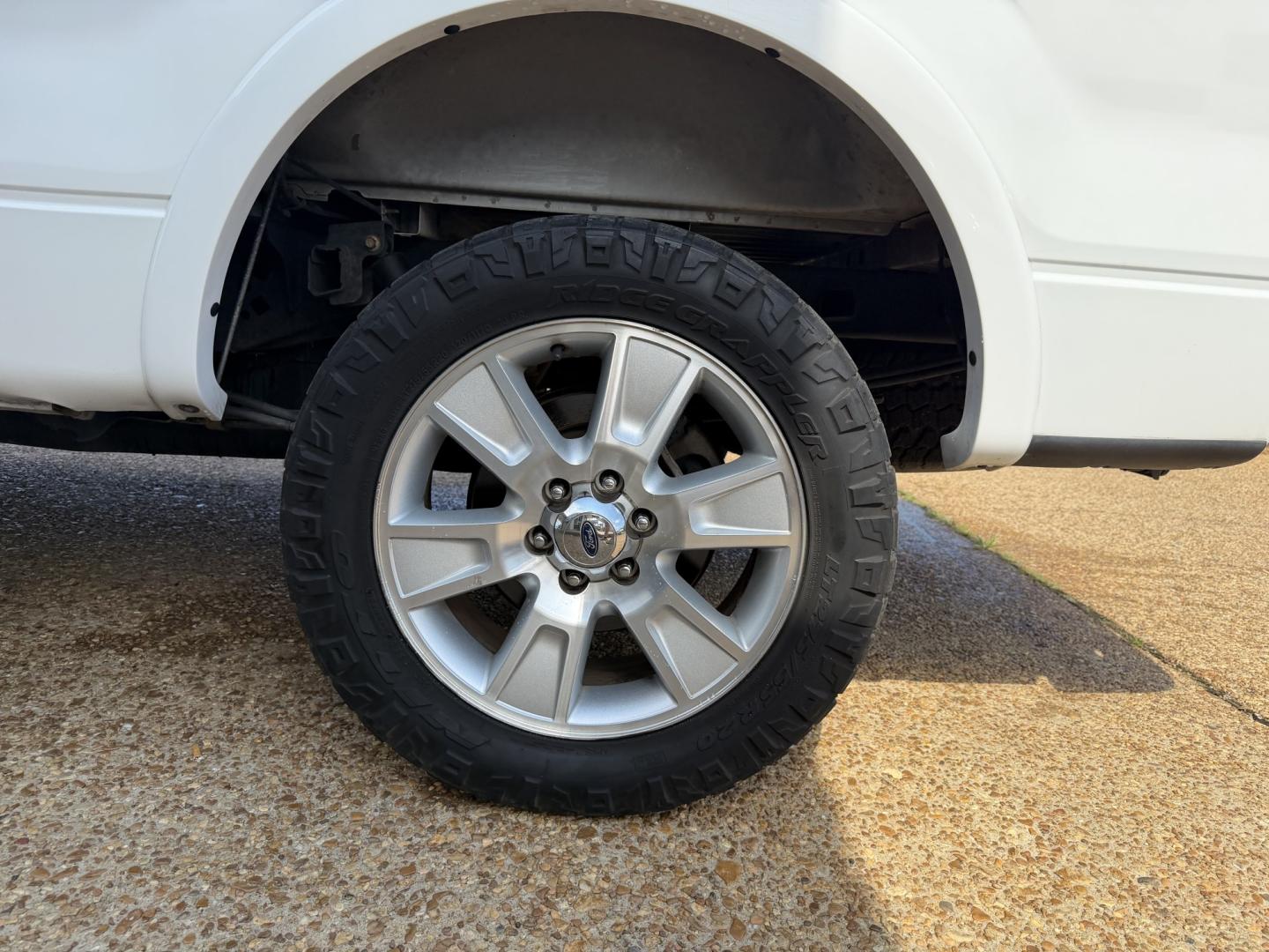 2013 WHITE FORD F-150 LARIAT (1FTFW1ET5DK) , located at 922 W. Beacon St., Philadelphia, MS, 39350, (601) 650-3675, 32.770447, -89.127151- Photo#7