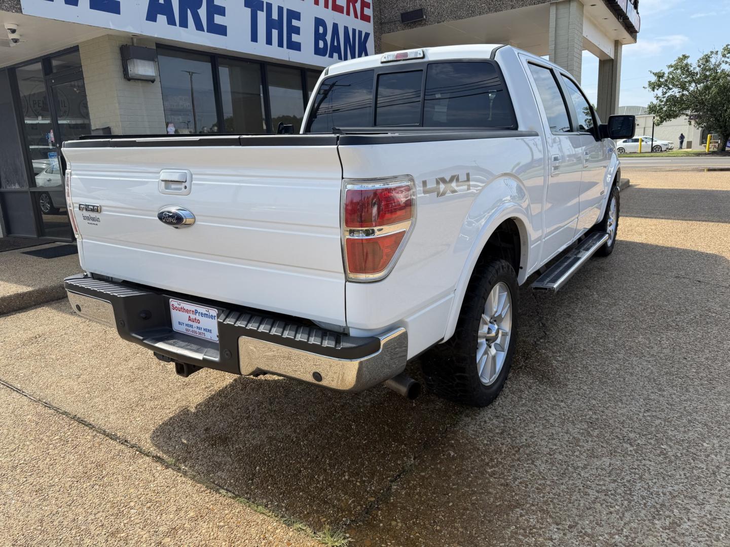 2013 WHITE FORD F-150 LARIAT (1FTFW1ET5DK) , located at 922 W. Beacon St., Philadelphia, MS, 39350, (601) 650-3675, 32.770447, -89.127151- Photo#5