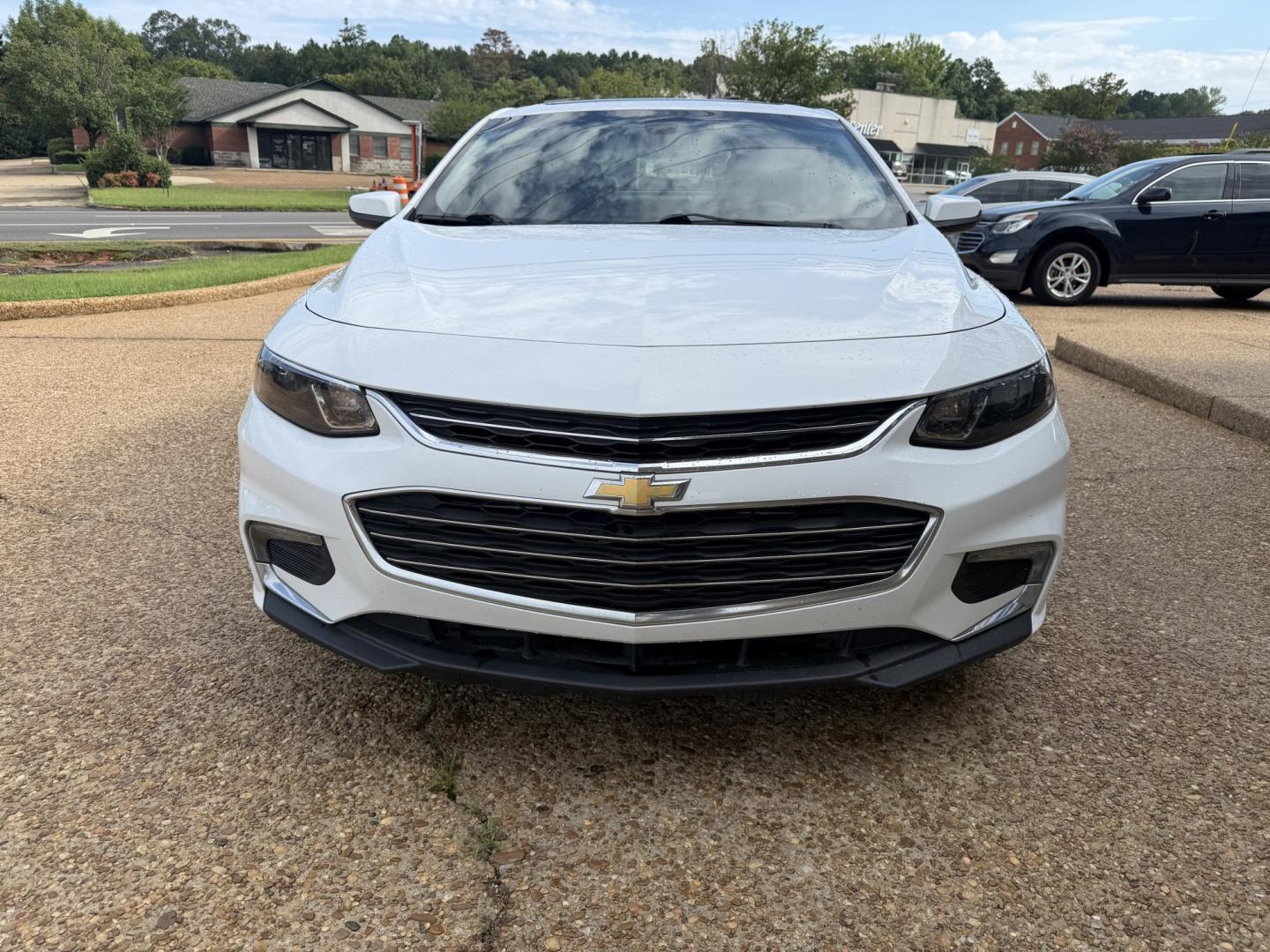 2016 WHITE CHEVROLET MALIBU LT (1LT) (1G1ZE5ST3GF) , located at 922 W. Beacon St., Philadelphia, MS, 39350, (601) 650-3675, 32.770447, -89.127151- Photo#1