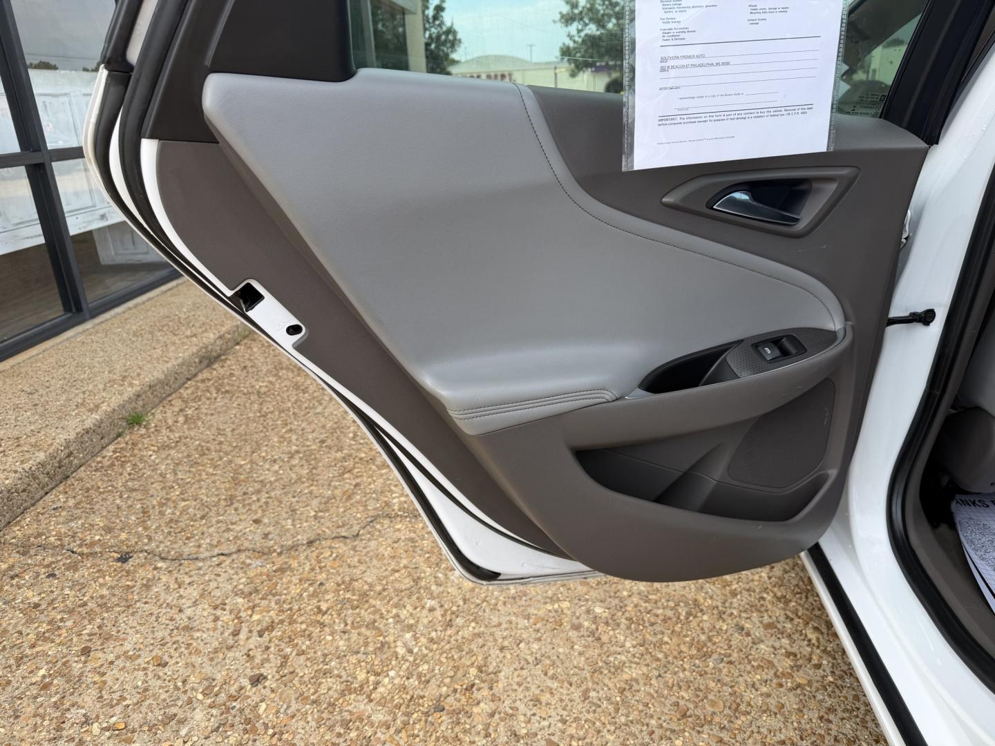 2016 WHITE CHEVROLET MALIBU LT (1LT) (1G1ZE5ST3GF) , located at 922 W. Beacon St., Philadelphia, MS, 39350, (601) 650-3675, 32.770447, -89.127151- Photo#12