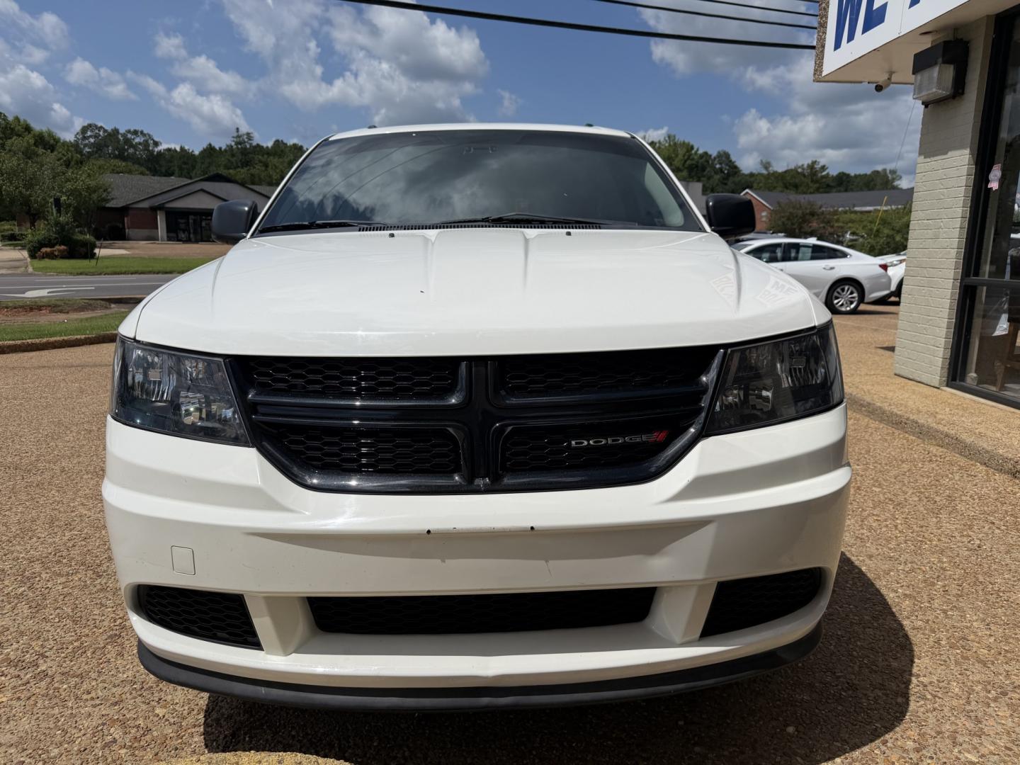 2017 WHITE DODGE JOURNEY SE (3C4PDCAB9HT) , located at 922 W. Beacon St., Philadelphia, MS, 39350, (601) 650-3675, 32.770447, -89.127151- Photo#1