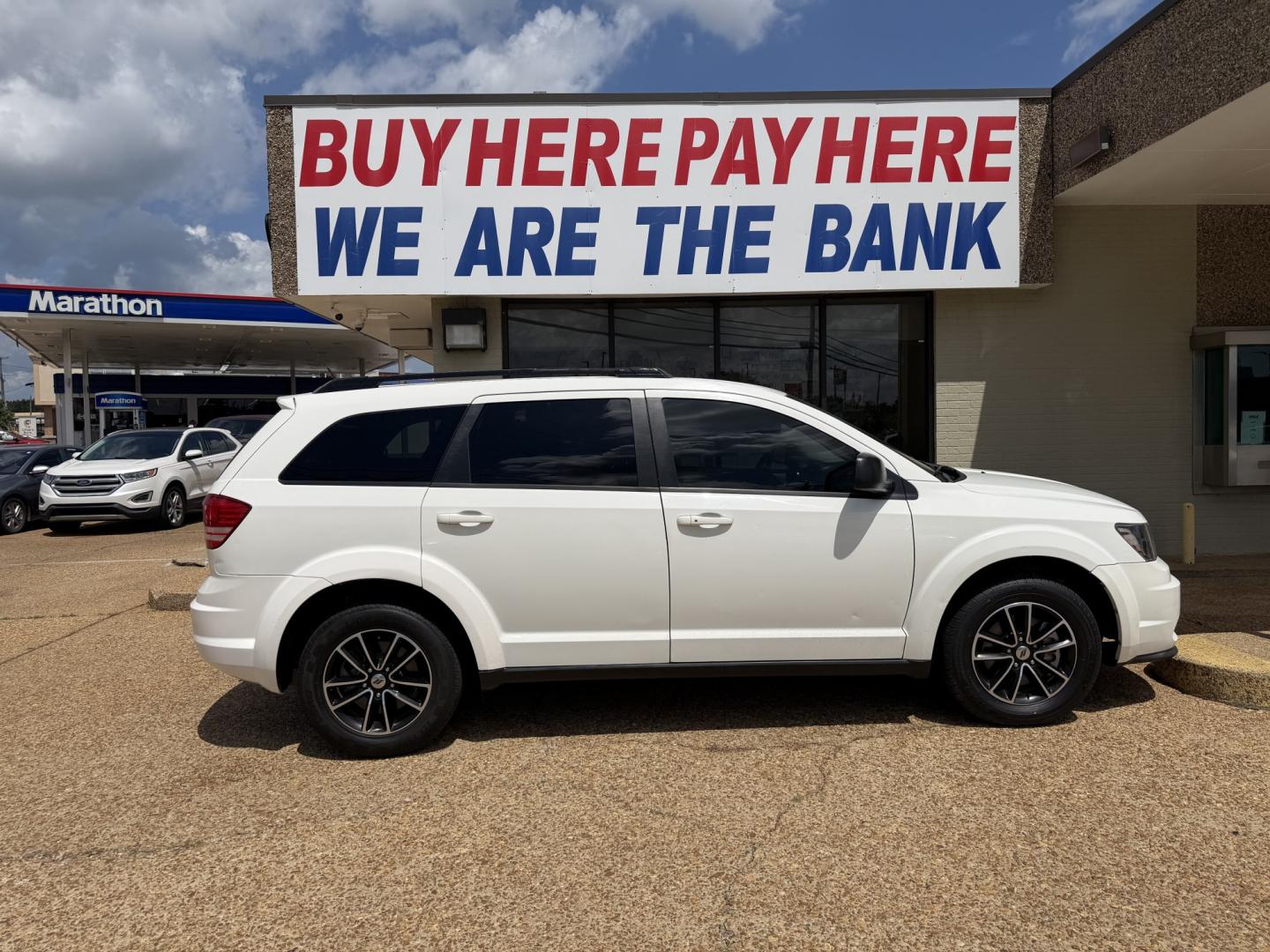 2017 WHITE DODGE JOURNEY SE (3C4PDCAB9HT) , located at 922 W. Beacon St., Philadelphia, MS, 39350, (601) 650-3675, 32.770447, -89.127151- Photo#6