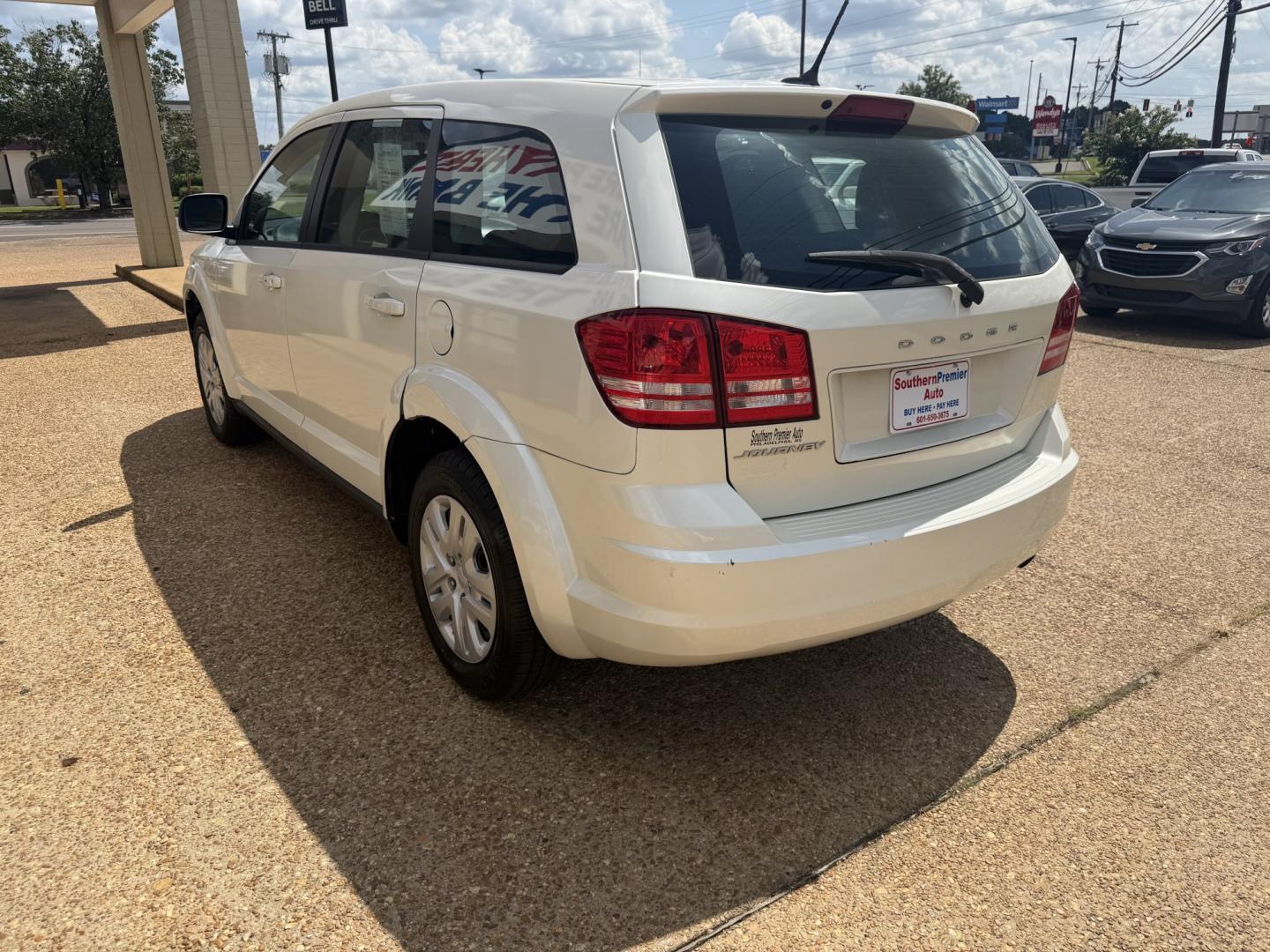 2015 WHITE DODGE JOURNEY SE (3C4PDCAB1FT) , located at 922 W. Beacon St., Philadelphia, MS, 39350, (601) 650-3675, 32.770447, -89.127151- Photo#3