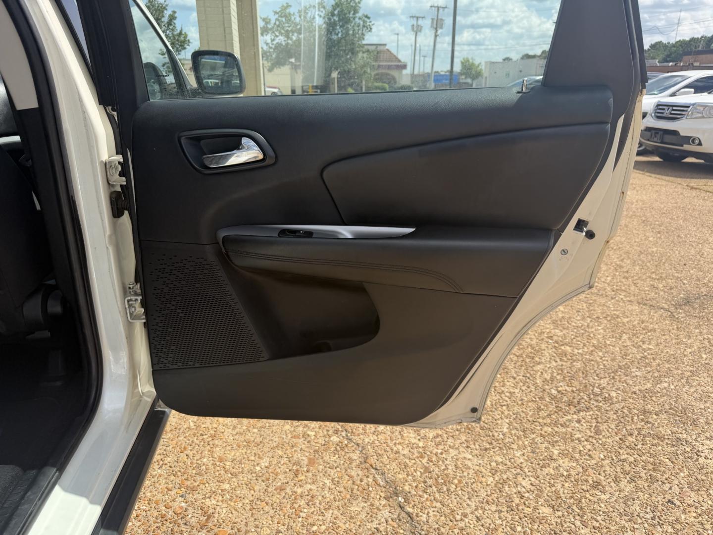 2015 WHITE DODGE JOURNEY SE (3C4PDCAB1FT) , located at 922 W. Beacon St., Philadelphia, MS, 39350, (601) 650-3675, 32.770447, -89.127151- Photo#15