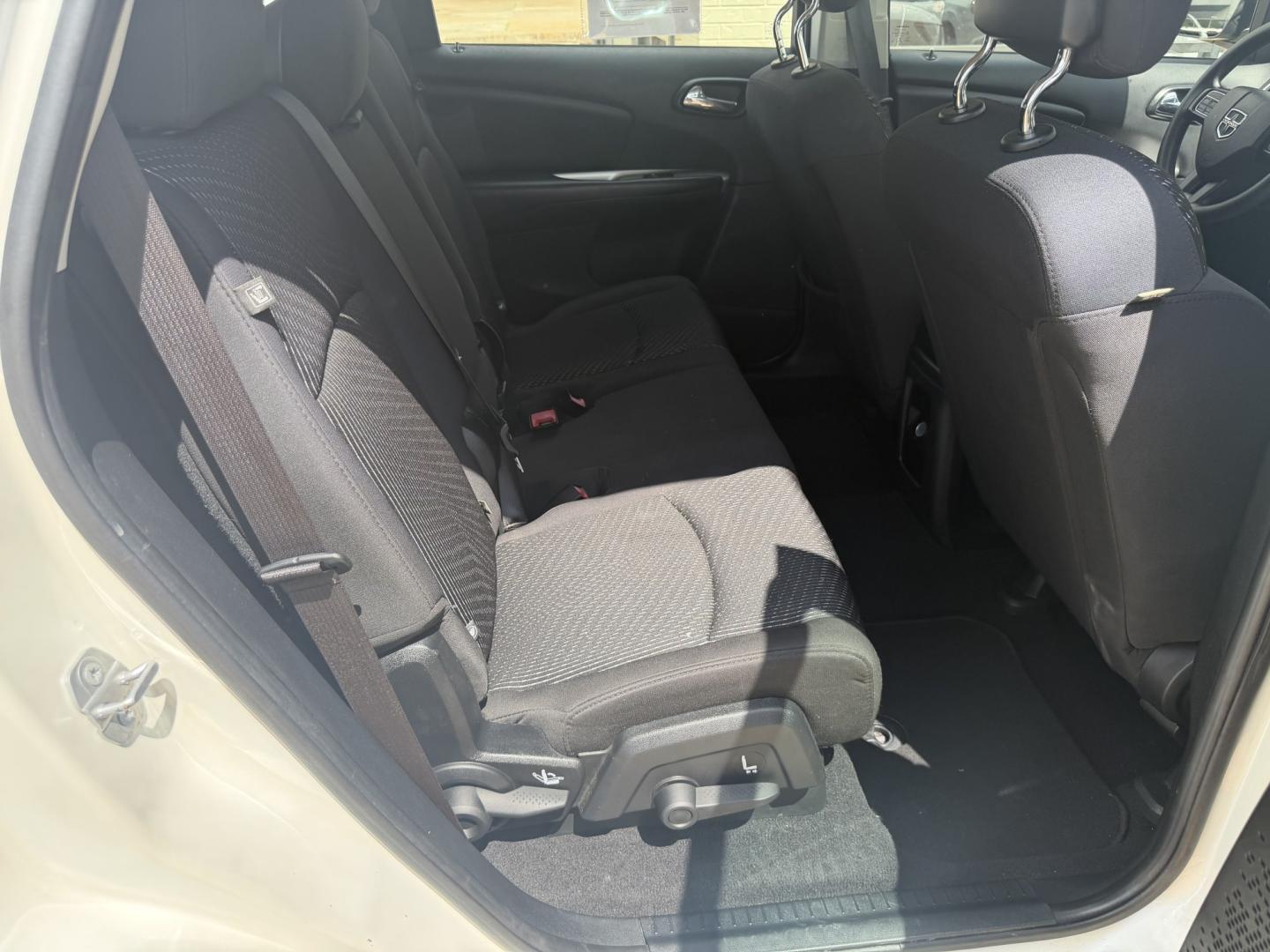 2015 WHITE DODGE JOURNEY SE (3C4PDCAB1FT) , located at 922 W. Beacon St., Philadelphia, MS, 39350, (601) 650-3675, 32.770447, -89.127151- Photo#14
