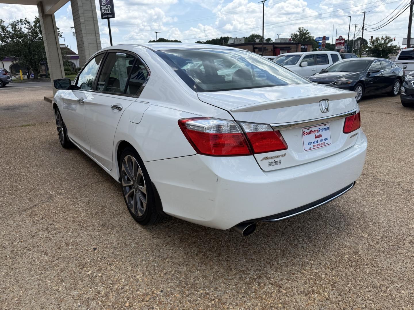 2014 WHITE HONDA ACCORD SPORT (1HGCR2F52EA) , located at 922 W. Beacon St., Philadelphia, MS, 39350, (601) 650-3675, 32.770447, -89.127151- Photo#3