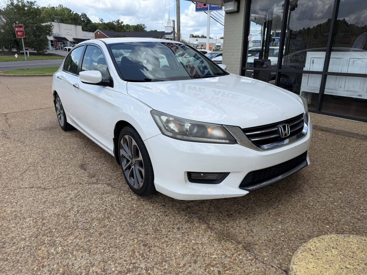 2014 WHITE HONDA ACCORD SPORT (1HGCR2F52EA) , located at 922 W. Beacon St., Philadelphia, MS, 39350, (601) 650-3675, 32.770447, -89.127151- Photo#0