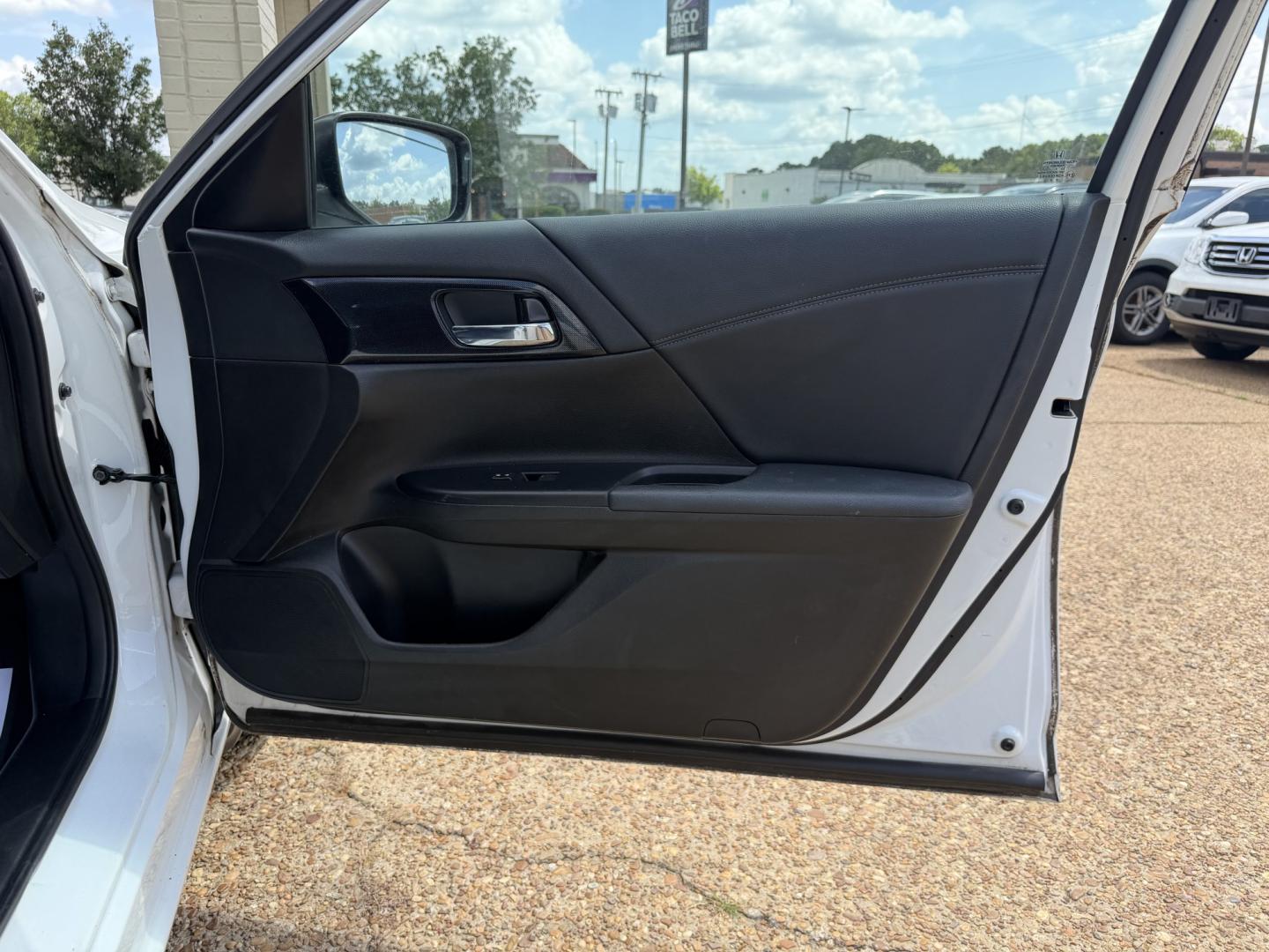 2014 WHITE HONDA ACCORD SPORT (1HGCR2F52EA) , located at 922 W. Beacon St., Philadelphia, MS, 39350, (601) 650-3675, 32.770447, -89.127151- Photo#11