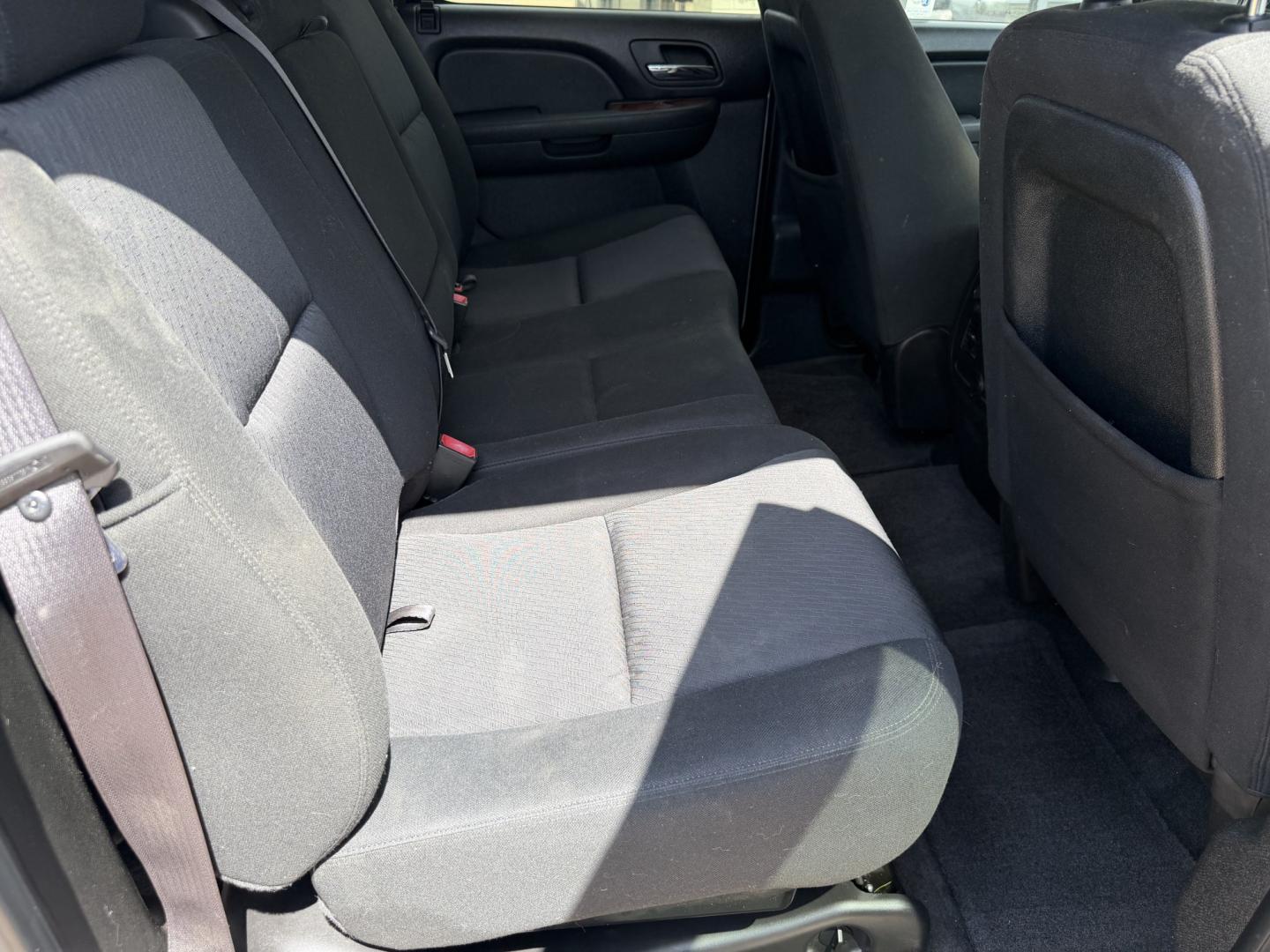 2011 SILVER CHEVROLET AVALANCHE LS (3GNMCEE08BG) , located at 922 W. Beacon St., Philadelphia, MS, 39350, (601) 650-3675, 32.770447, -89.127151- Photo#14