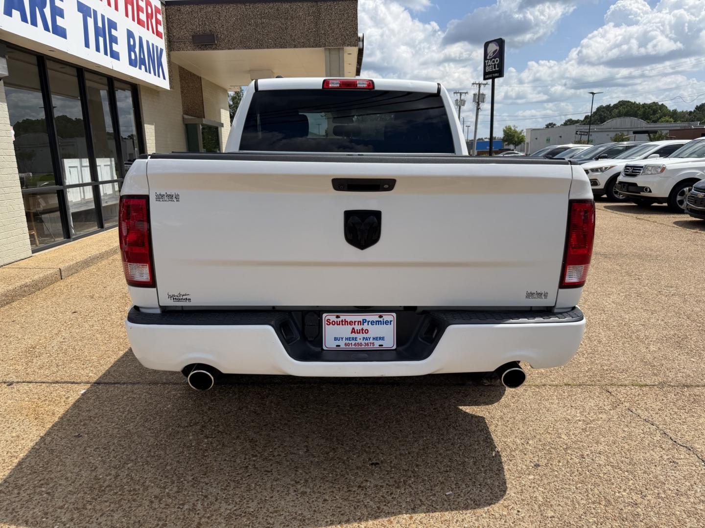 2017 WHITE RAM 1500 TRADESMAN (1C6RR6KTXHS) , located at 922 W. Beacon St., Philadelphia, MS, 39350, (601) 650-3675, 32.770447, -89.127151- Photo#4